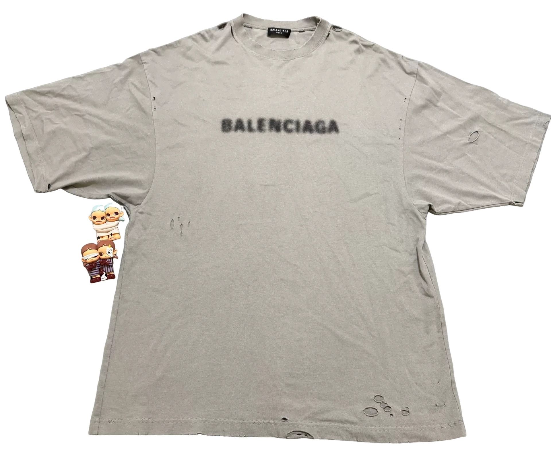 Balenciaga Balenciaga Distressed Logo T-Shirt Size XXS Size US XXS / EU 40 - 1 Thumbnail
