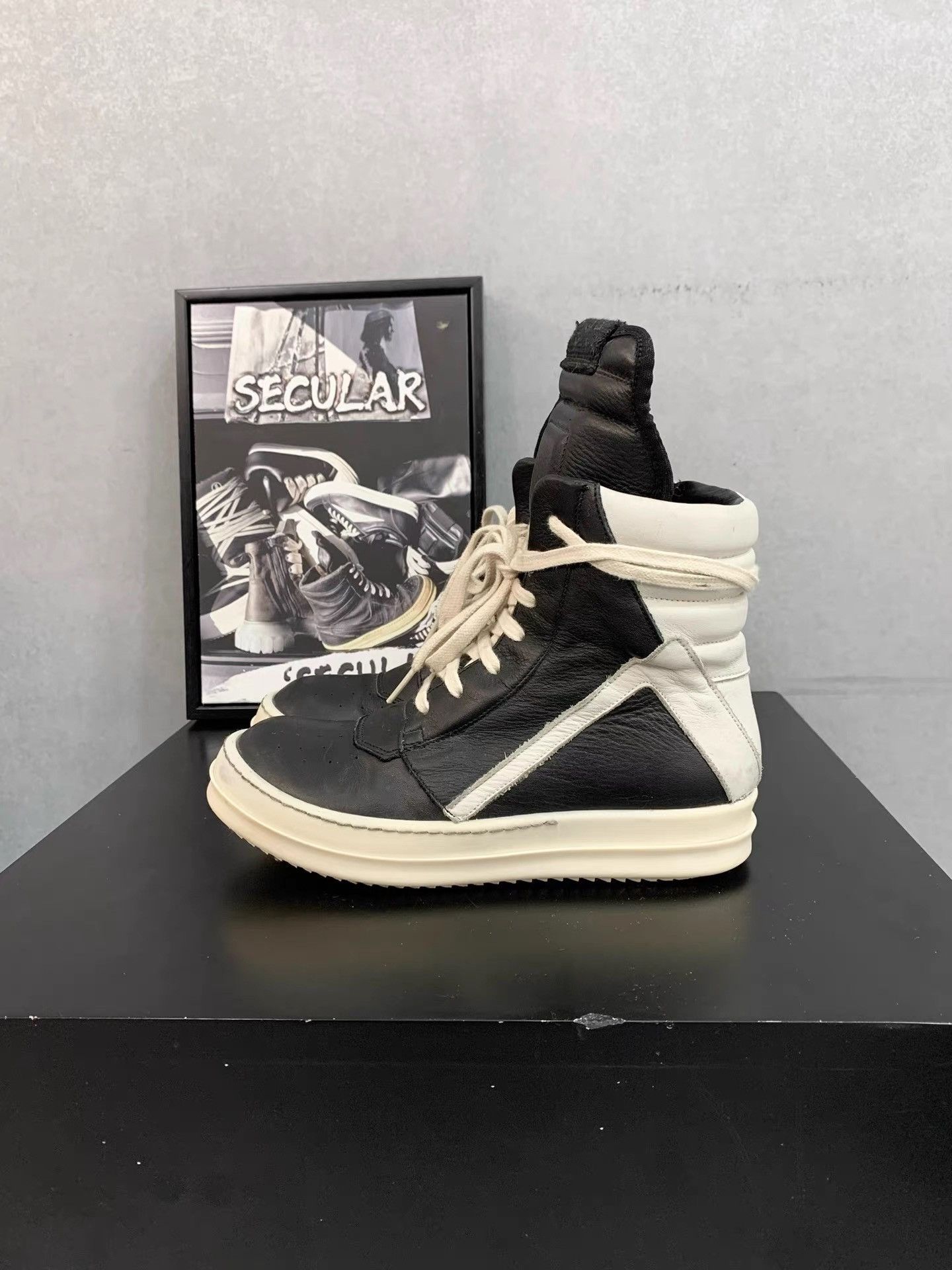 Rick Owens Rick Owens Inverted Triangle Geobasket K34 Size US 5 / IT 35 - 1 Thumbnail