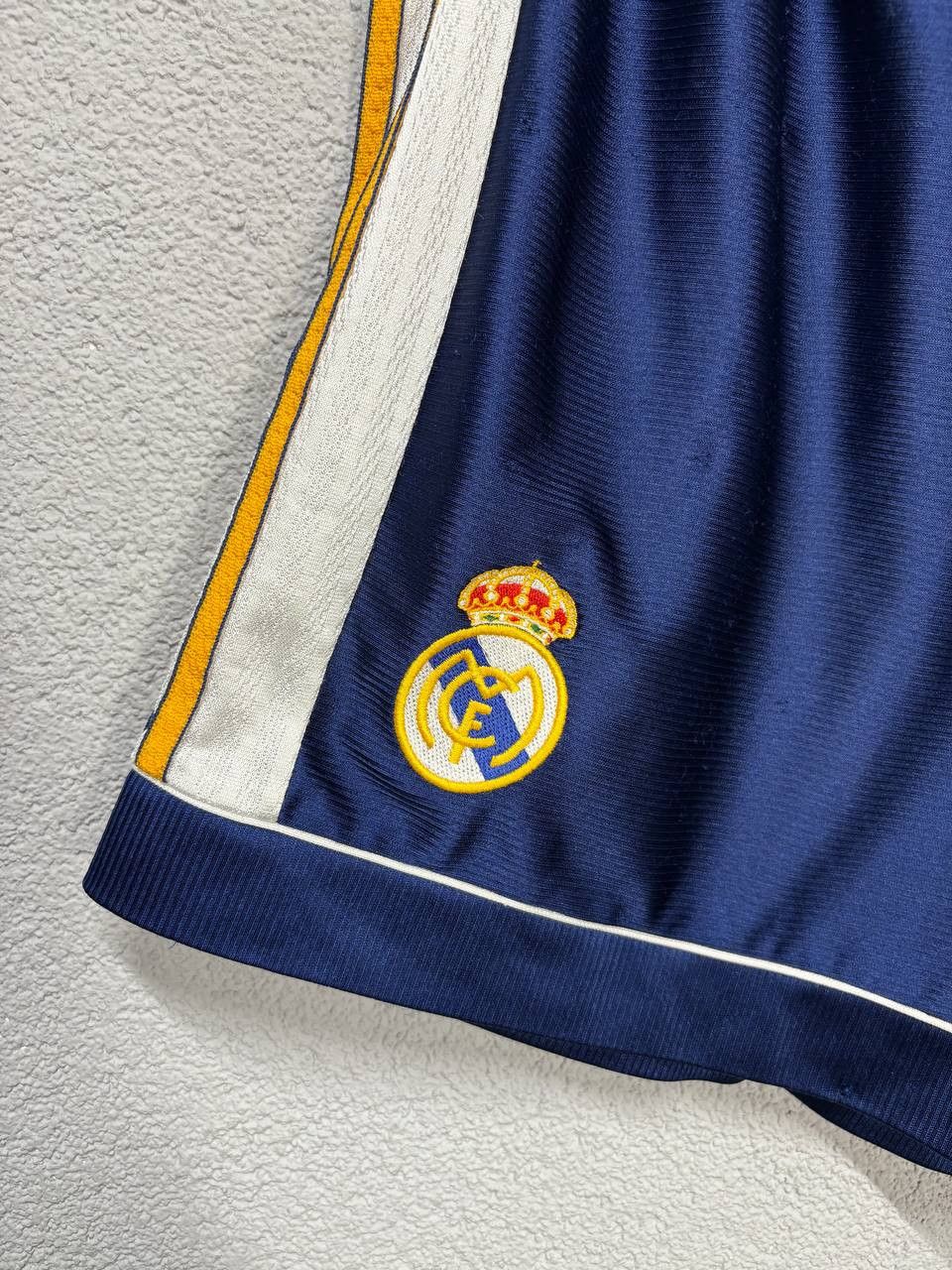 Adidas × Vintage vintage adidas Real Madrid mens shorts 90s M Size US 32 / EU 48 - 3 Thumbnail