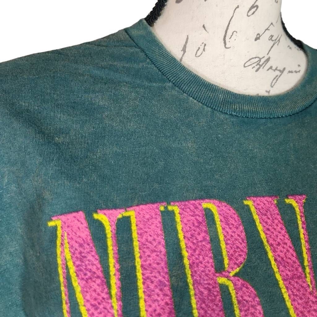 Nirvana Nirvana Unisex Size Large Green Yellow Pink Smiley Face Shor Size L / US 10 / IT 46 - 3 Thumbnail