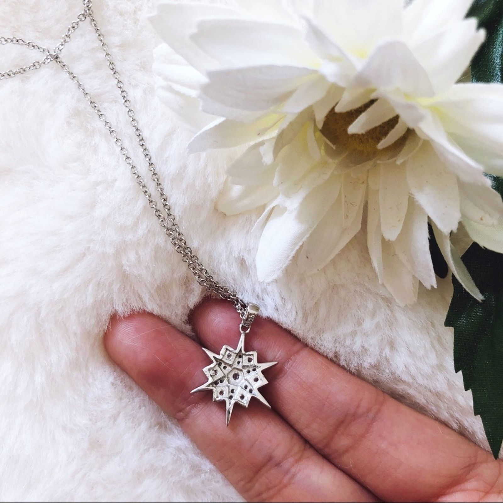 Other Sterling Silver Snowflake Necklace Size ONE SIZE - 3 Thumbnail