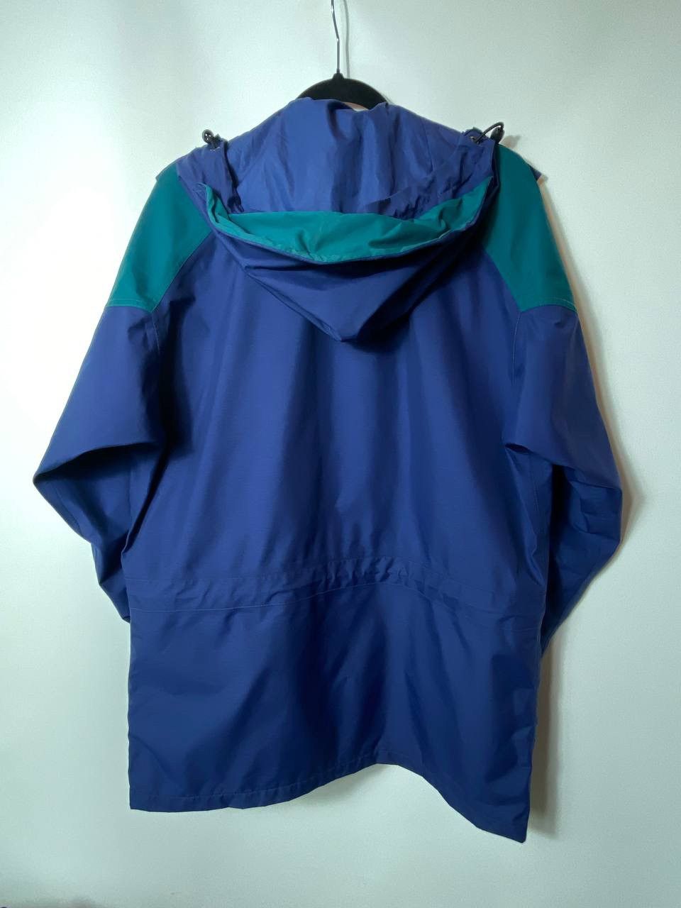 Berghaus Vintage 90s outdoor Berghaus Gore Tex Meru Jacket Size S Size US S / EU 44-46 / 1 - 9 Thumbnail