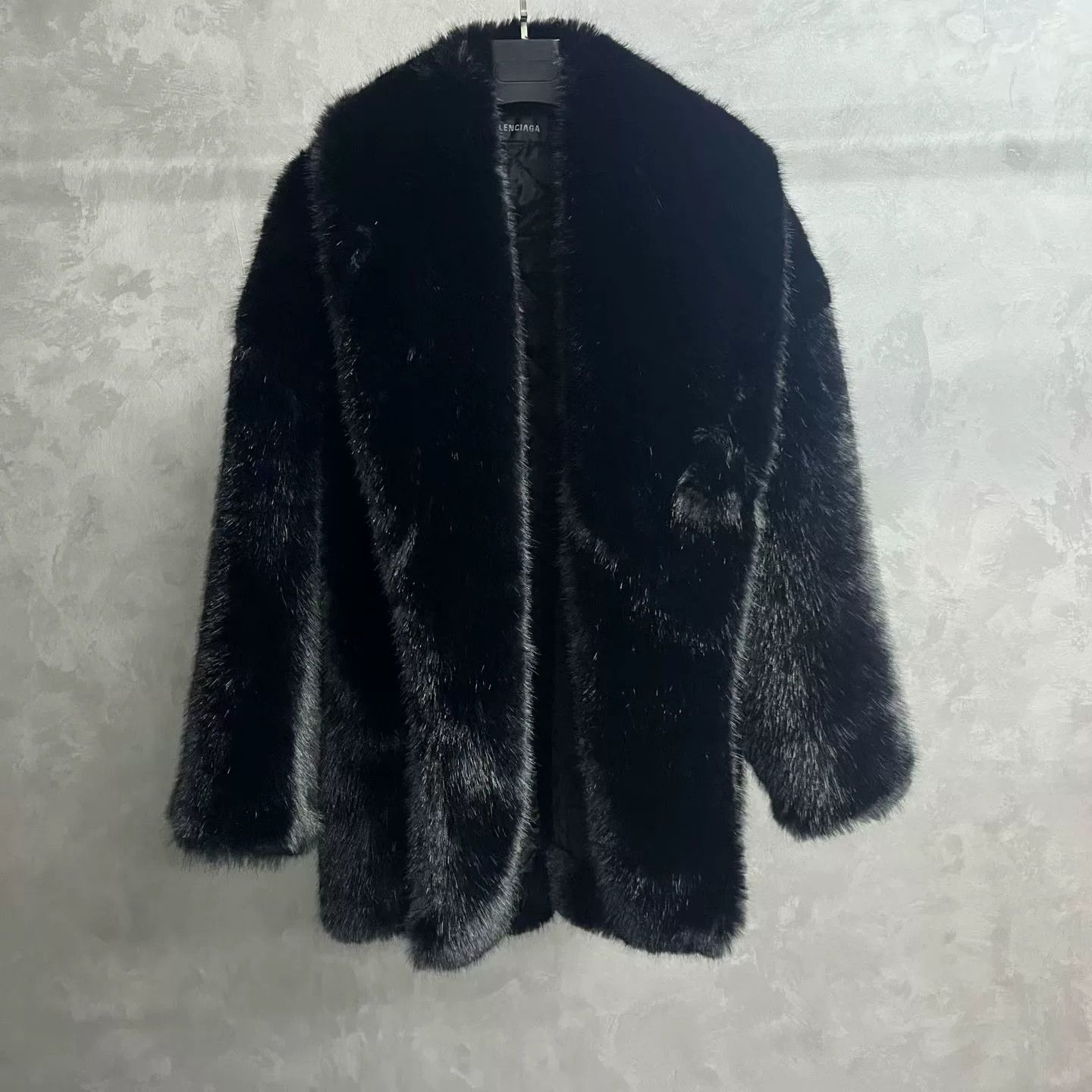 Balenciaga Balenciaga Fur Black Jacket S Women Size S / US 4 / IT 40 - 1 Thumbnail