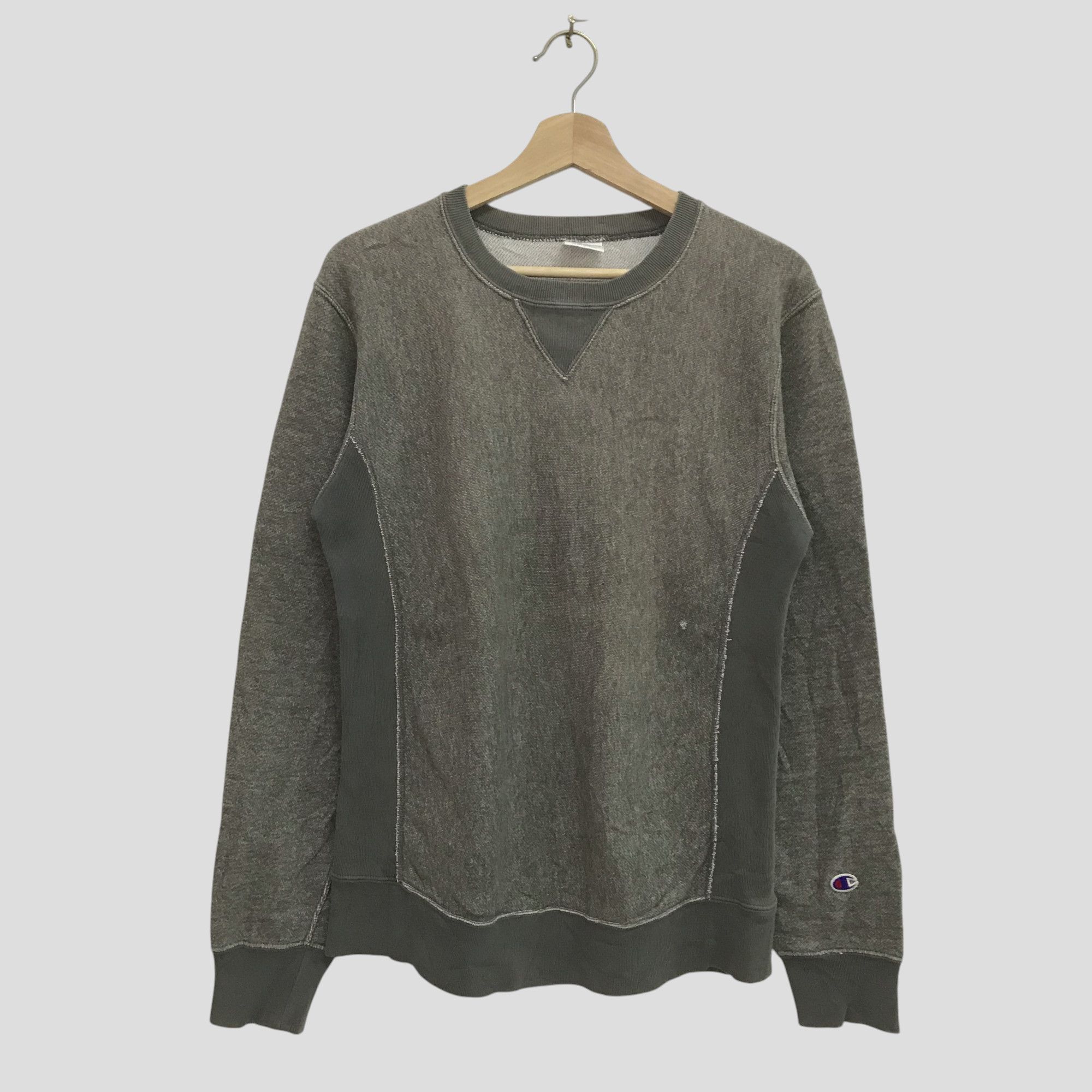 Champion Vintage Champion Grey Sweatshirt Small Champion - 191 Size US L / EU 52-54 / 3 - 1 Thumbnail