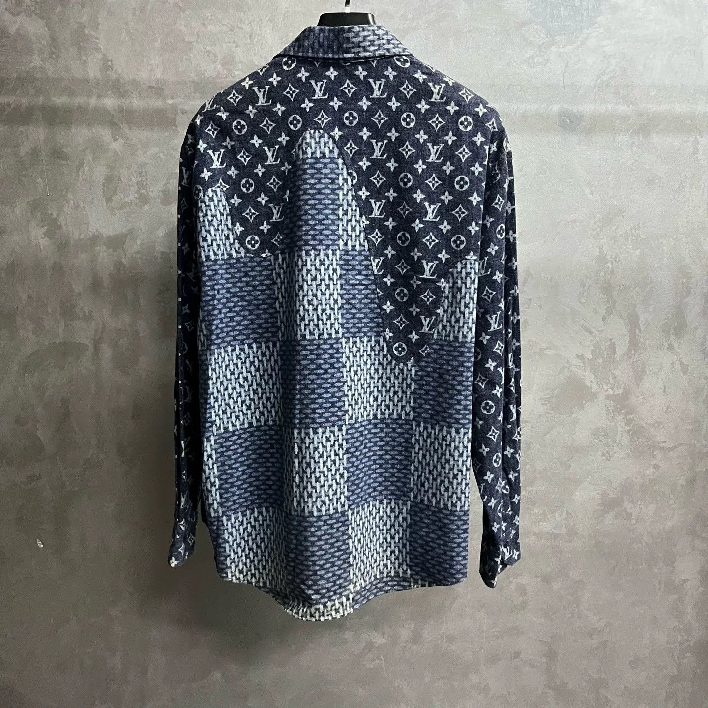 Louis Vuitton Louis Vuitton Blue Logo Spliced Collared Shirt Size US XXS / EU 40 - 5 Thumbnail