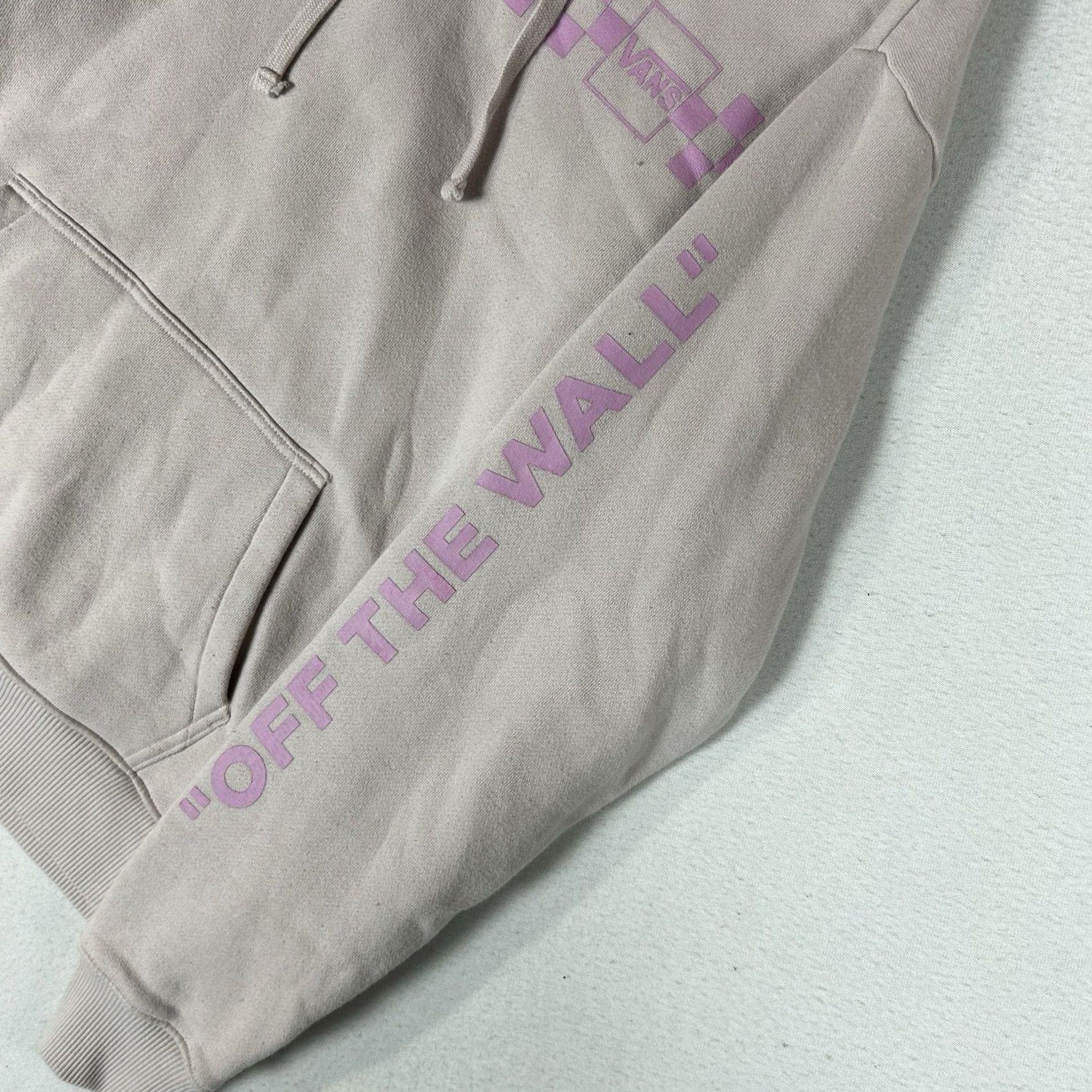 Vans VANS Hoodie Mens Small Rose Pink Fleece Pullover Sweatshirt Skater Graphic Print Hooded Sweatshirt Size US S / EU 44-46 / 1 - 6 Thumbnail