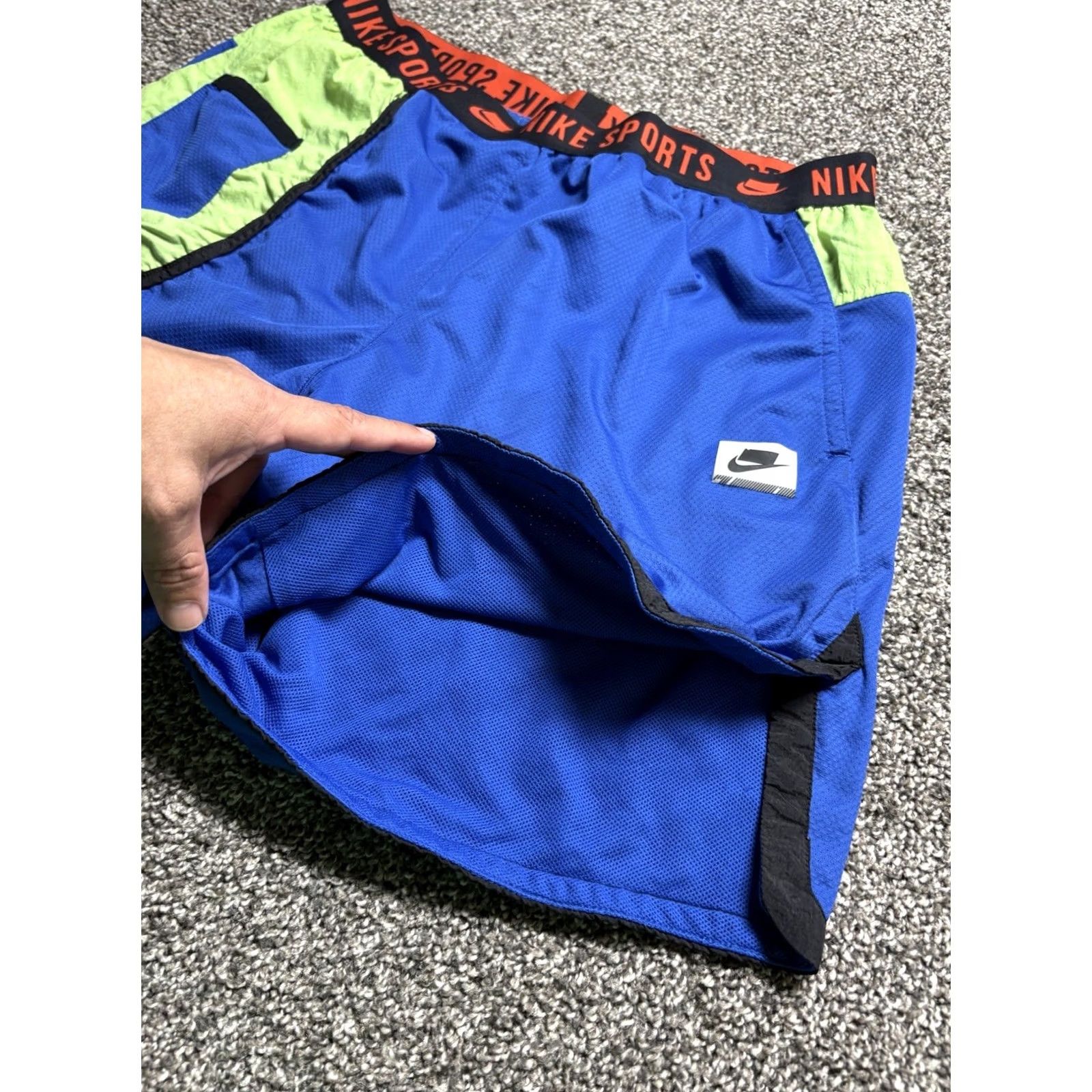 Nike Nike Shorts Mens L Blue Throwback Futura Lined Big Swoosh BV3249 Size US 33 - 7 Thumbnail