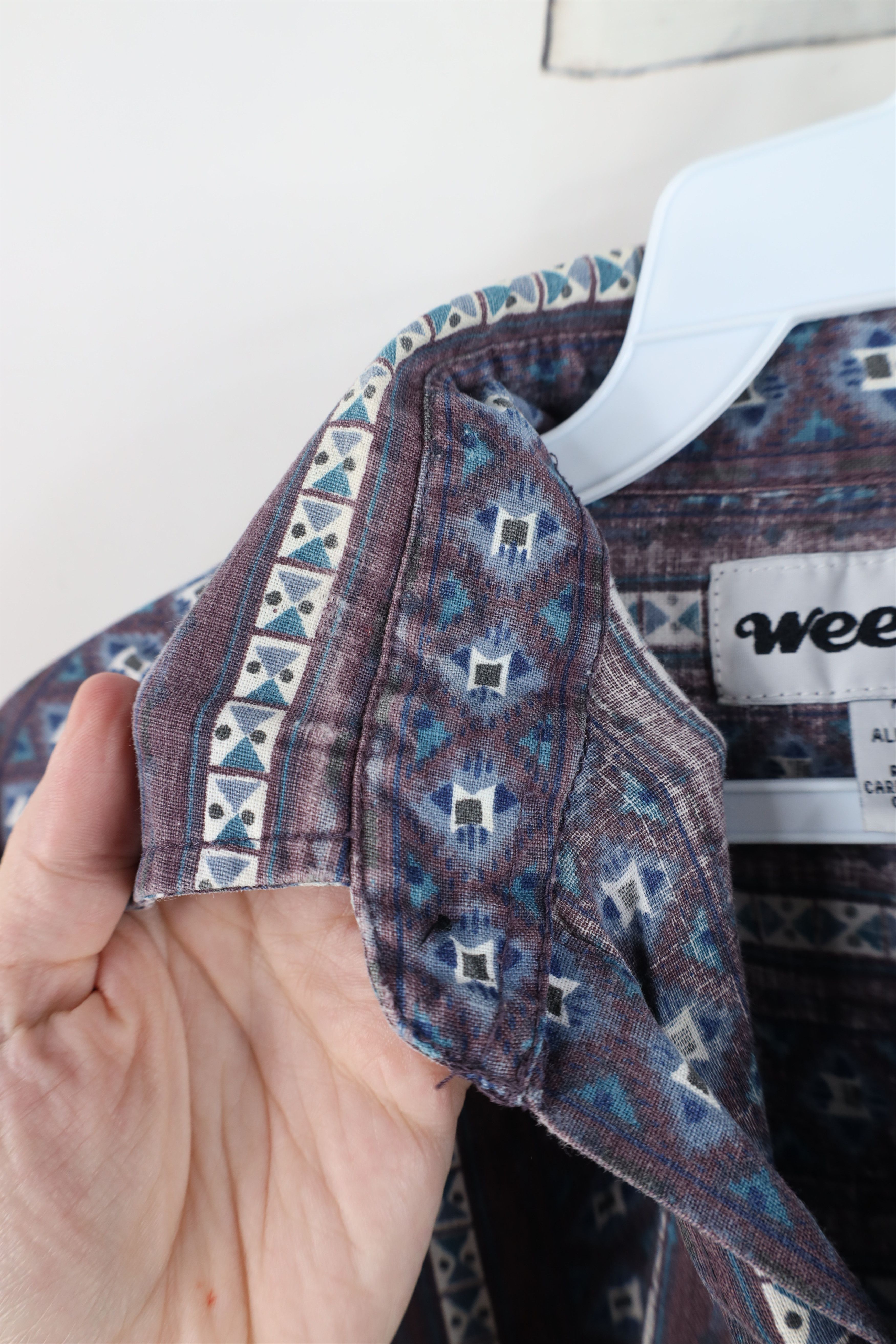 Vintage Vintage 90s Streetwear Geometric Collared Button Shirt Size US S / EU 44-46 / 1 - 8 Thumbnail