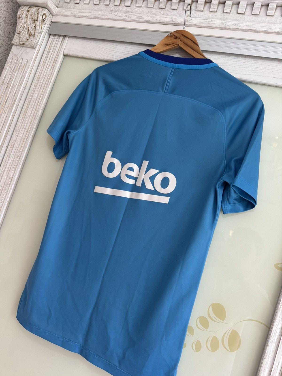 Nike Barcelona 2019-2020 Nike Soccer Jersey Football Kit Shirt Size US S / EU 44-46 / 1 - 8 Thumbnail