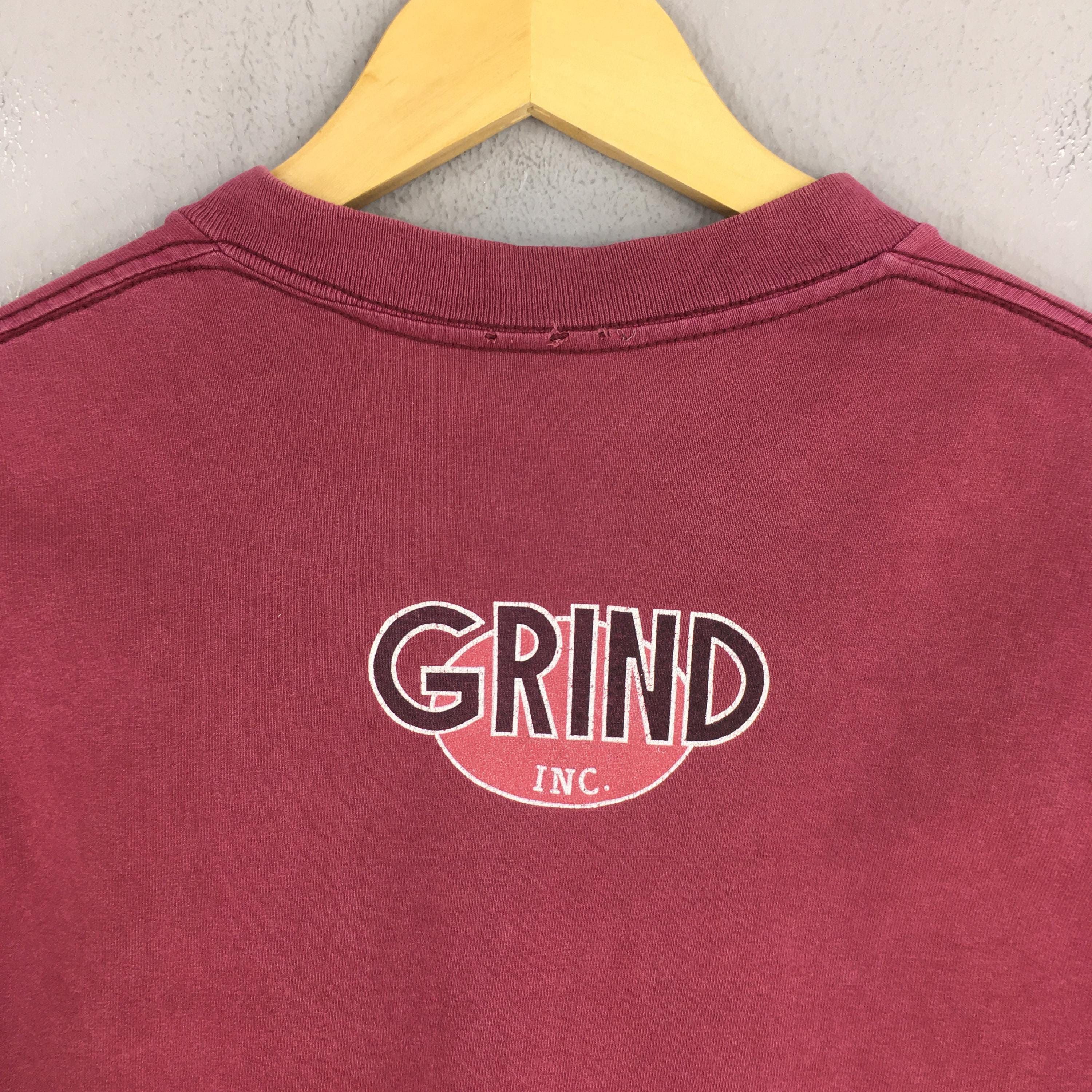 Vintage Vintage 90s Grind Inc. Skateboard Red T shirt Small Size US S / EU 44-46 / 1 - 6 Thumbnail
