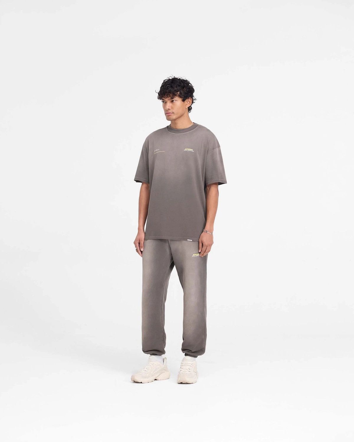 Represent Clo. Patron Of The Club Fade Out Wash Heavy Cotton Sweatpants Size US 30 / EU 46 - 5 Thumbnail