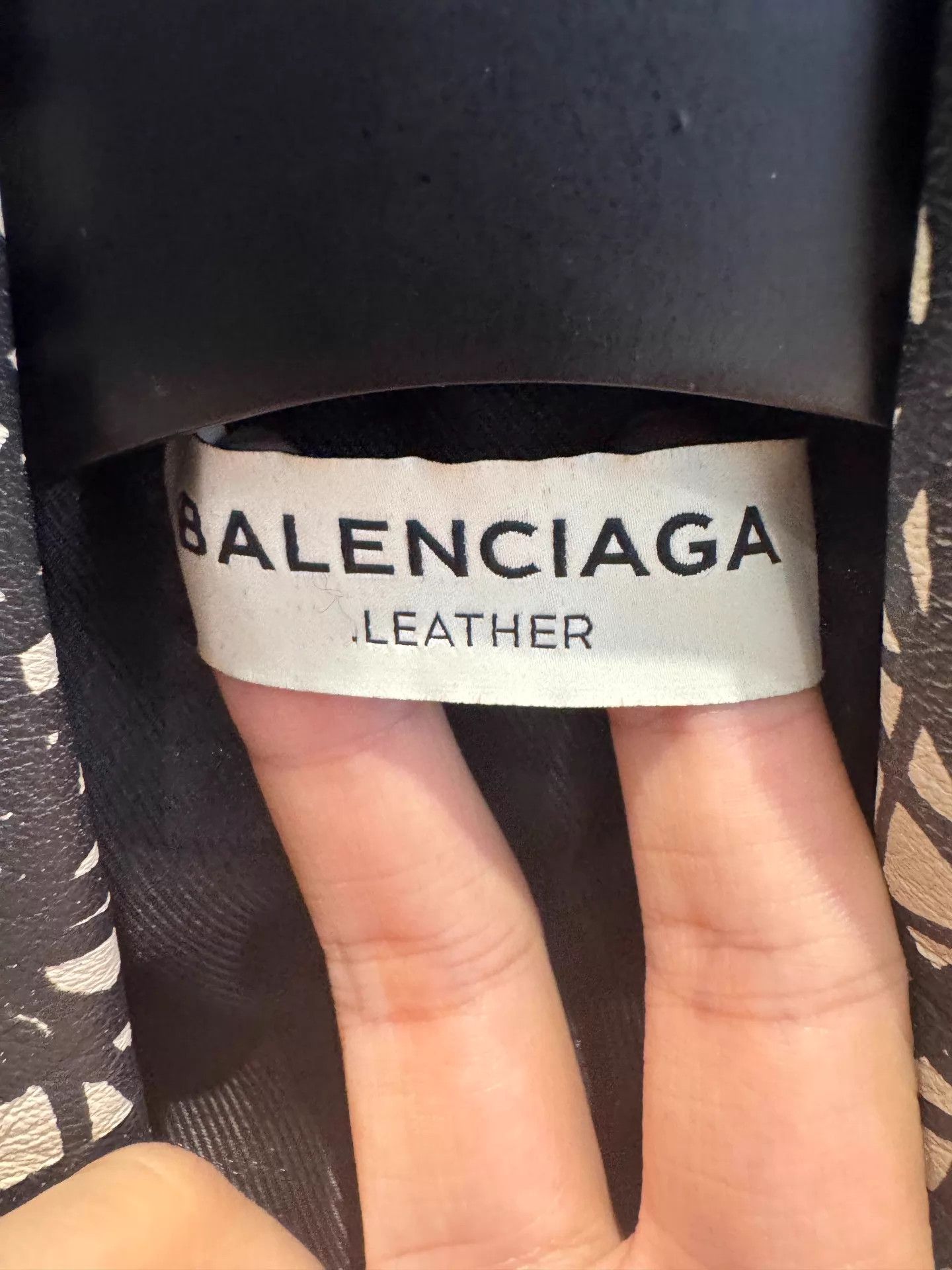 Balenciaga Balenciaga Classic Biker Jacket Women's 38 Near Mint Size XS / US 0-2 / IT 36-38 - 2 Thumbnail