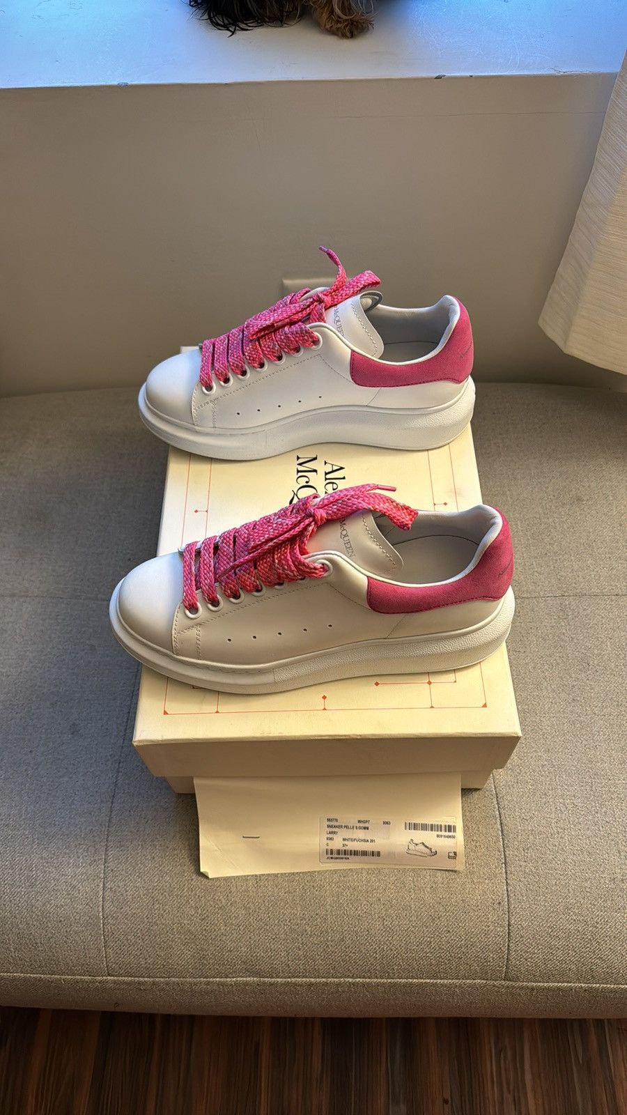 Alexander McQueen Alexander McQueen Oversized Fuchsia And White Size US 7.5 / IT 37.5 - 4 Thumbnail