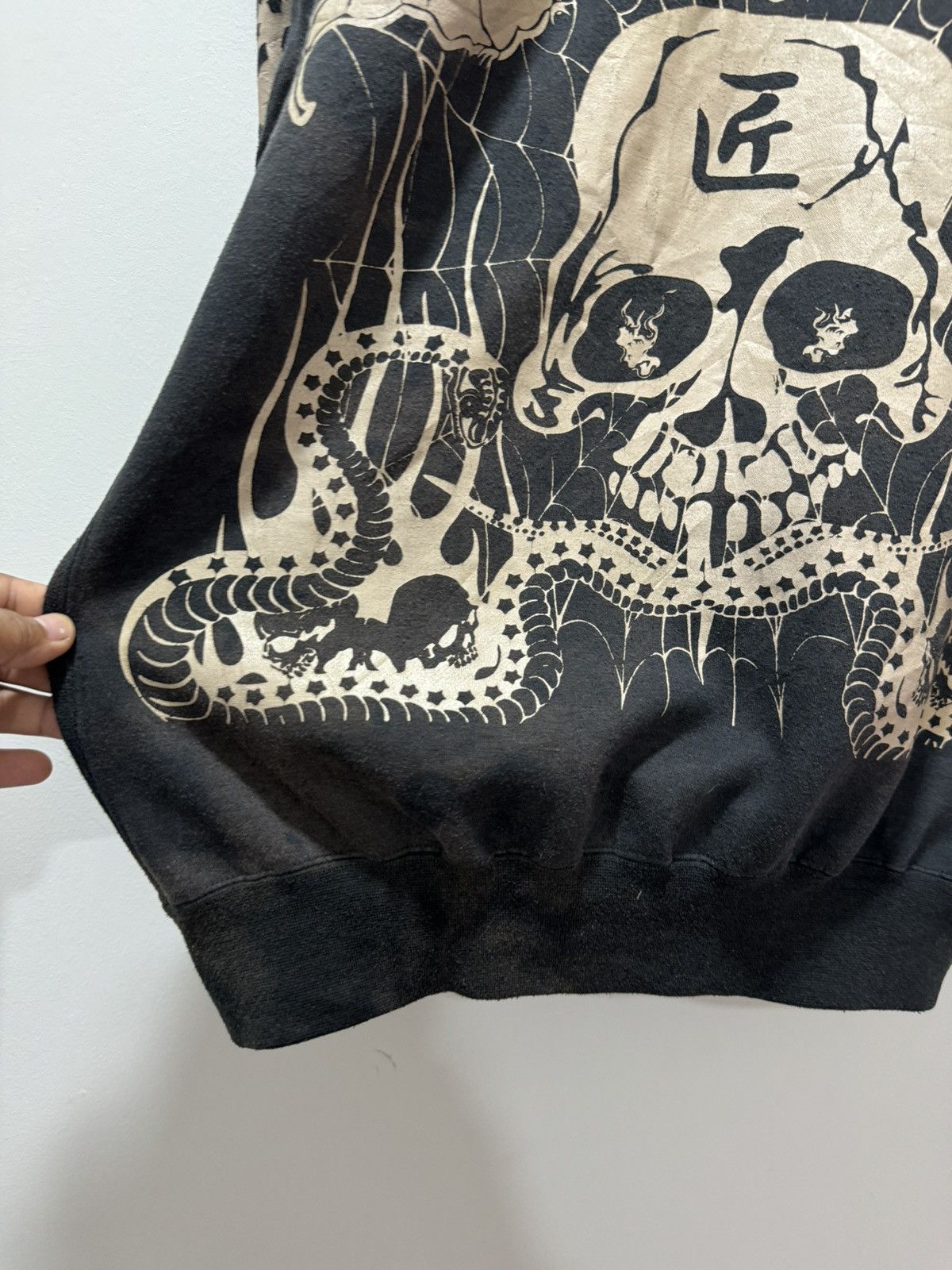 Vintage SKELETON DOUBLE HEADED SNAKE EYE OVER PRINT DECOLOURISE Size US L / EU 52-54 / 3 - 15 Thumbnail