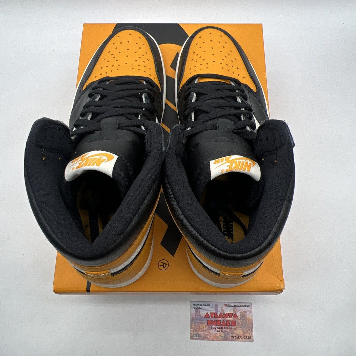 Nike Air Jordan 1 high yellow toe Size US 13 / EU 46 - 7 Thumbnail