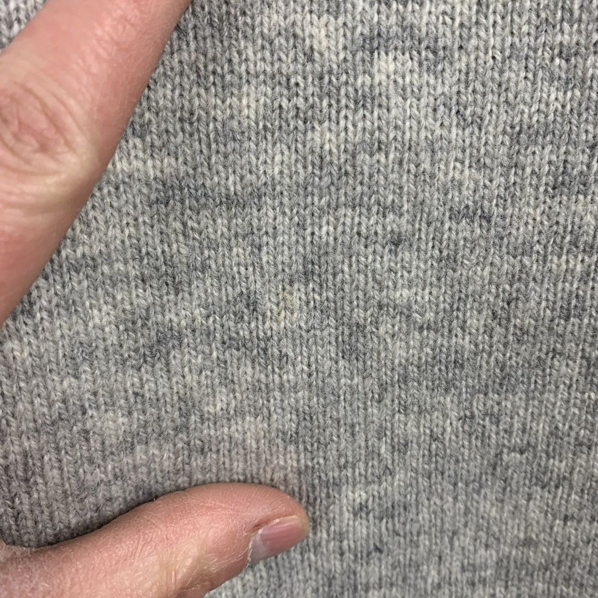 Nike Vintage Nike Swoosh Wool Sweater Gray Size XL Long Sleeve Size US XL / EU 56 / 4 - 16 Thumbnail