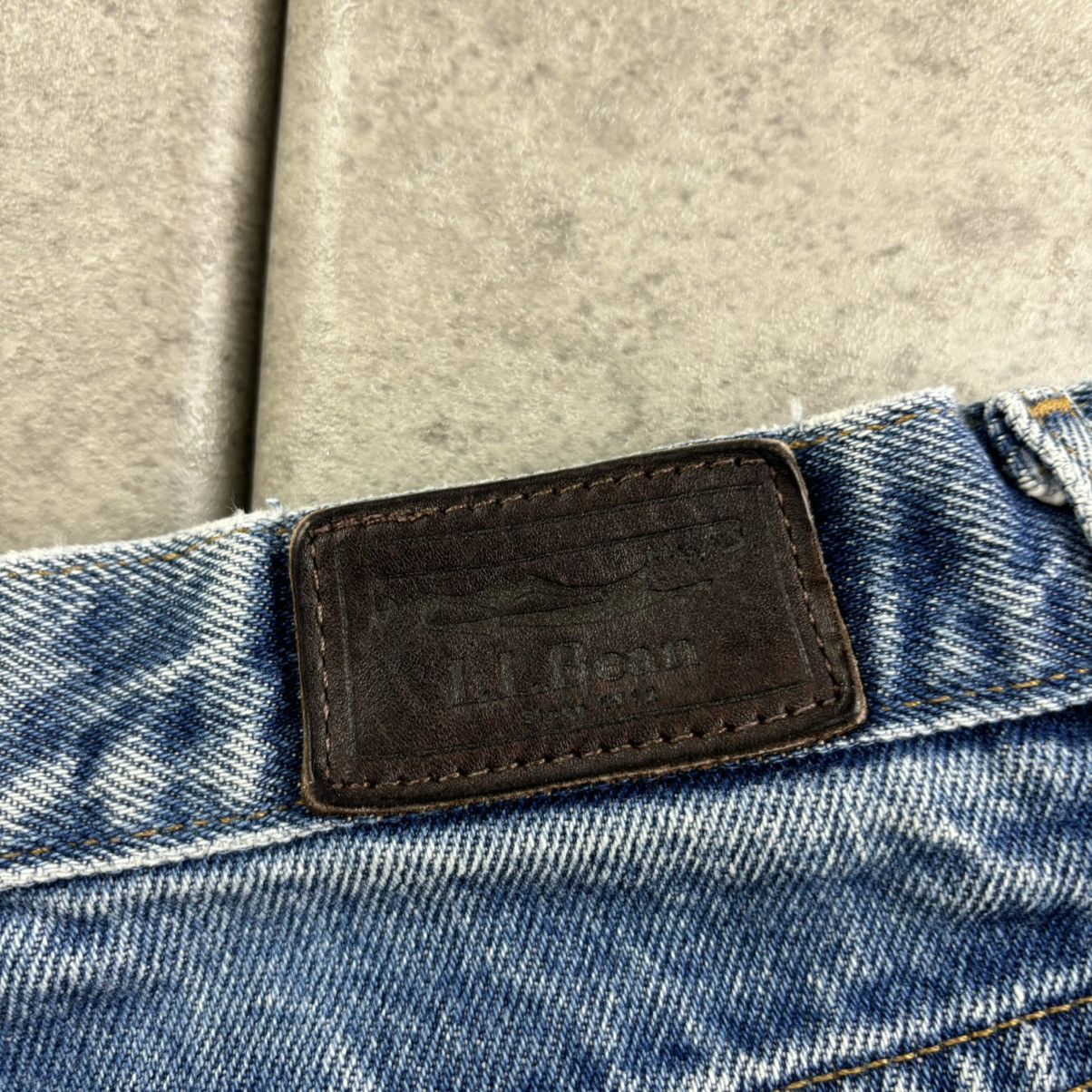 L.L. Bean Vintage light wash ll bean jeans Size US 32 / EU 48 - 7 Thumbnail