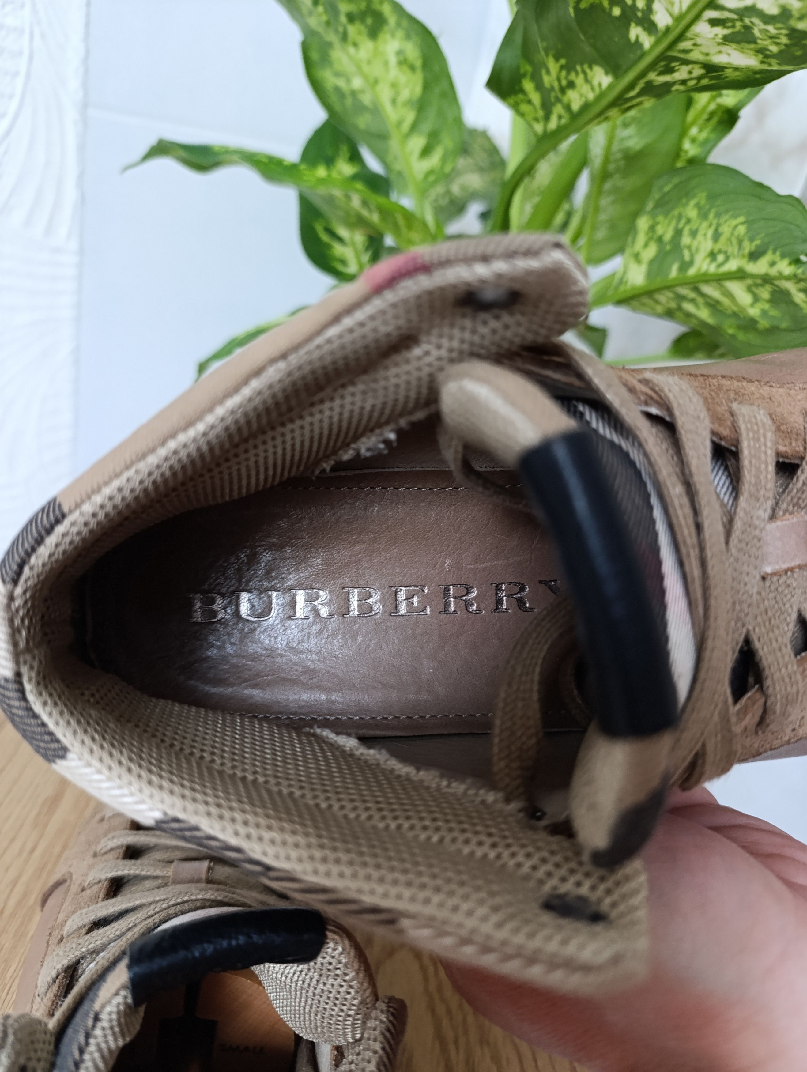 Burberry BURBERRY VINTAGE LEATHER HITOP SNEAKERS TRAINERS Size US 10 / IT 40 - 14 Thumbnail