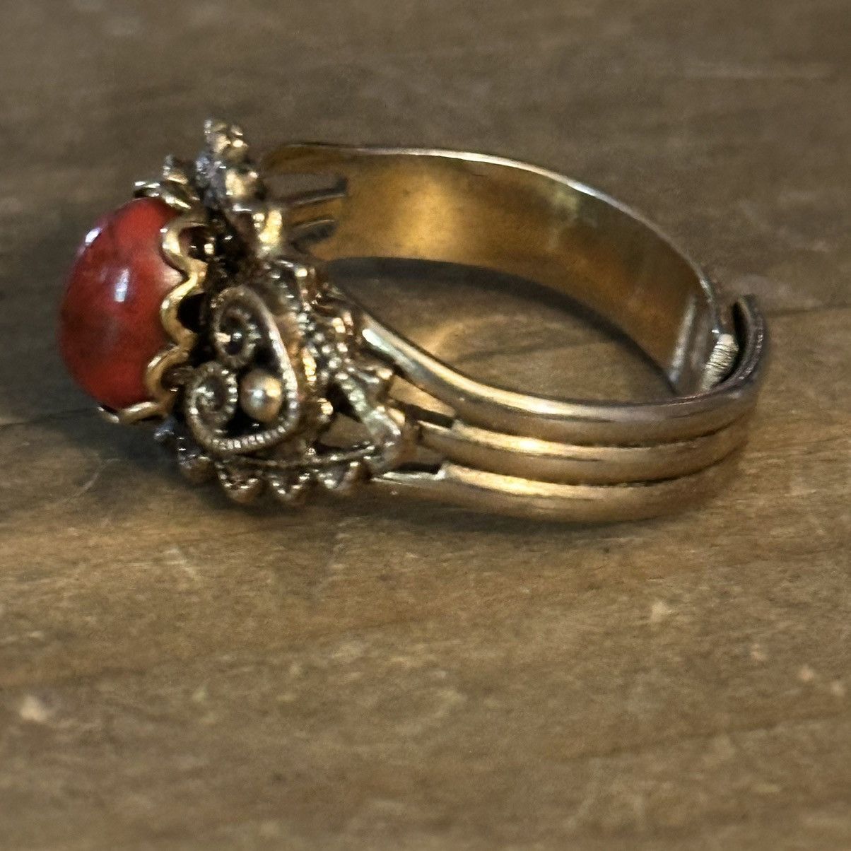 Vintage Vintage Victorian coral stone adjustable ring Size ONE SIZE - 6 Thumbnail
