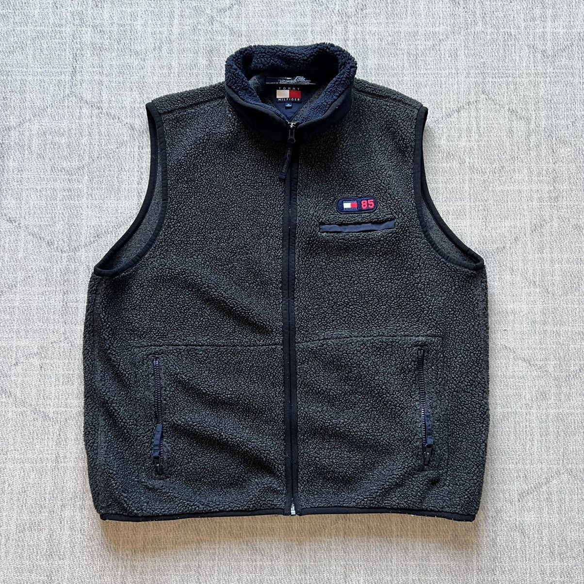 Tommy Hilfiger Vintage 1990s Tommy Hilfiger Grey Deep Pile Popcorn Vest XL Size US XL / EU 56 / 4 - 1 Thumbnail