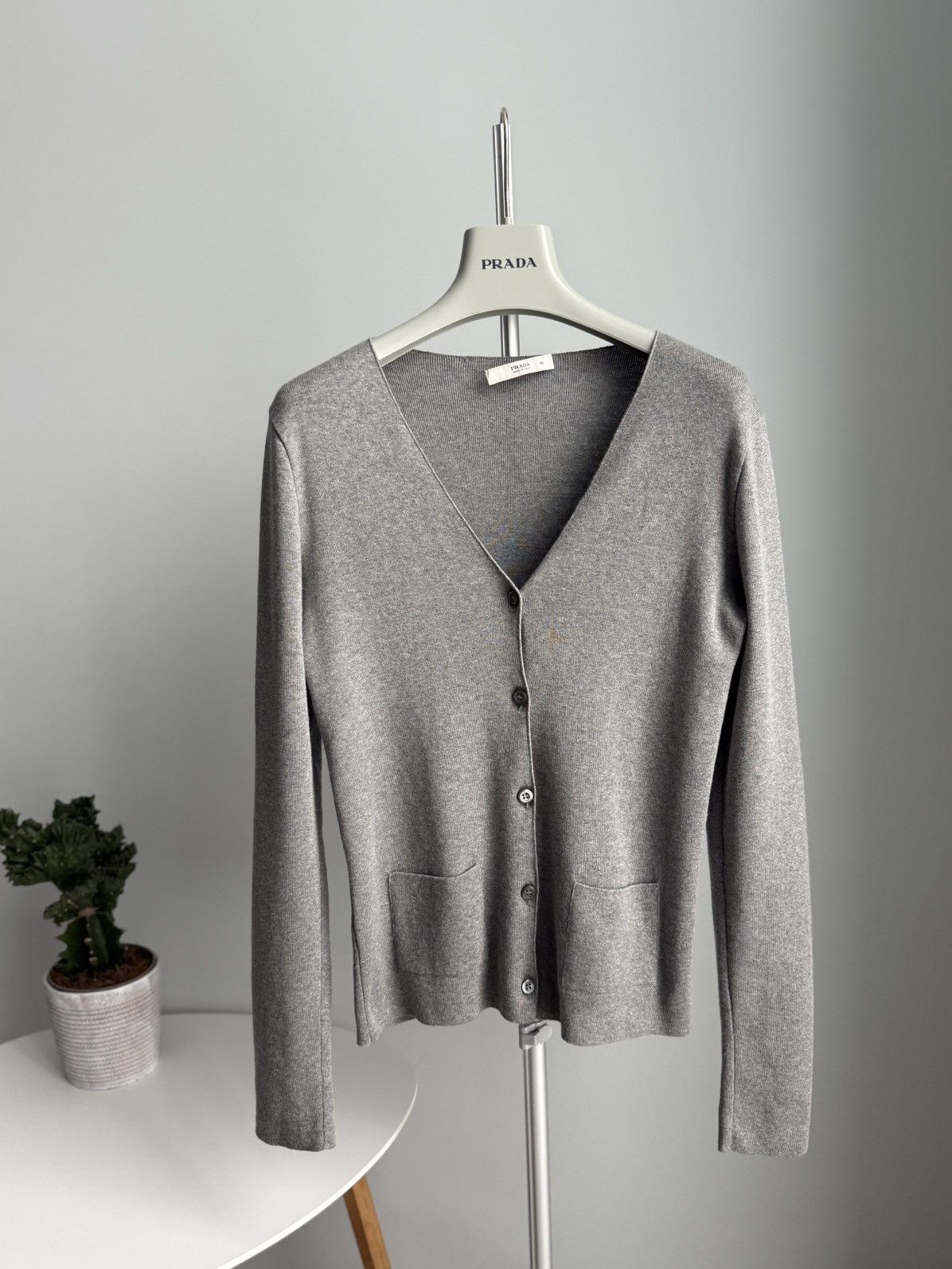 Miu Miu Prada Grey Cotton V-Neck Cardigan Button Front Knit Sweater Size S / US 4 / IT 40 - 3 Thumbnail