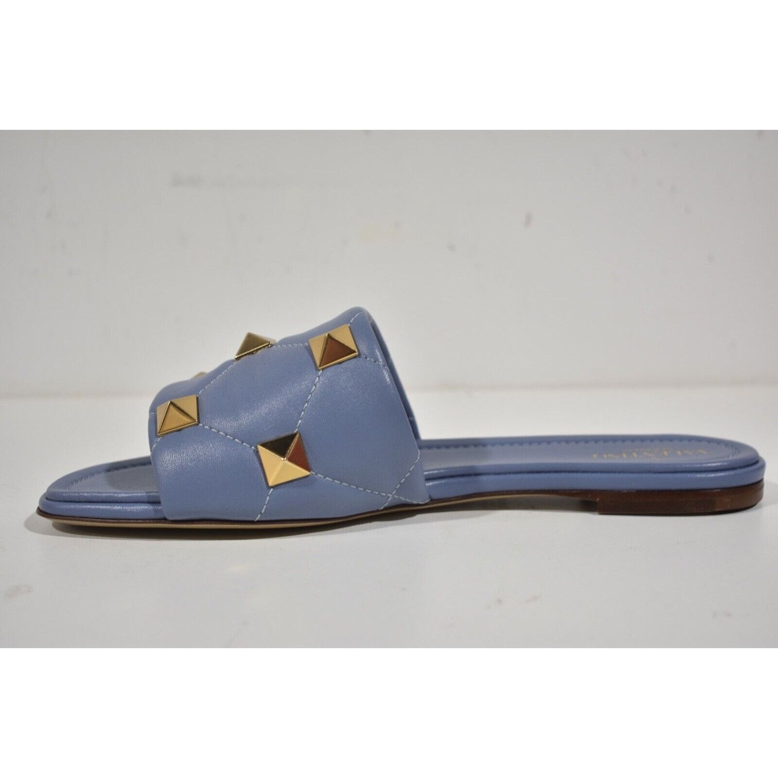 Valentino Valentino Rockstud Roman Stud Blue Leather Gold Quilted Size US 9 / IT 39 - 8 Thumbnail