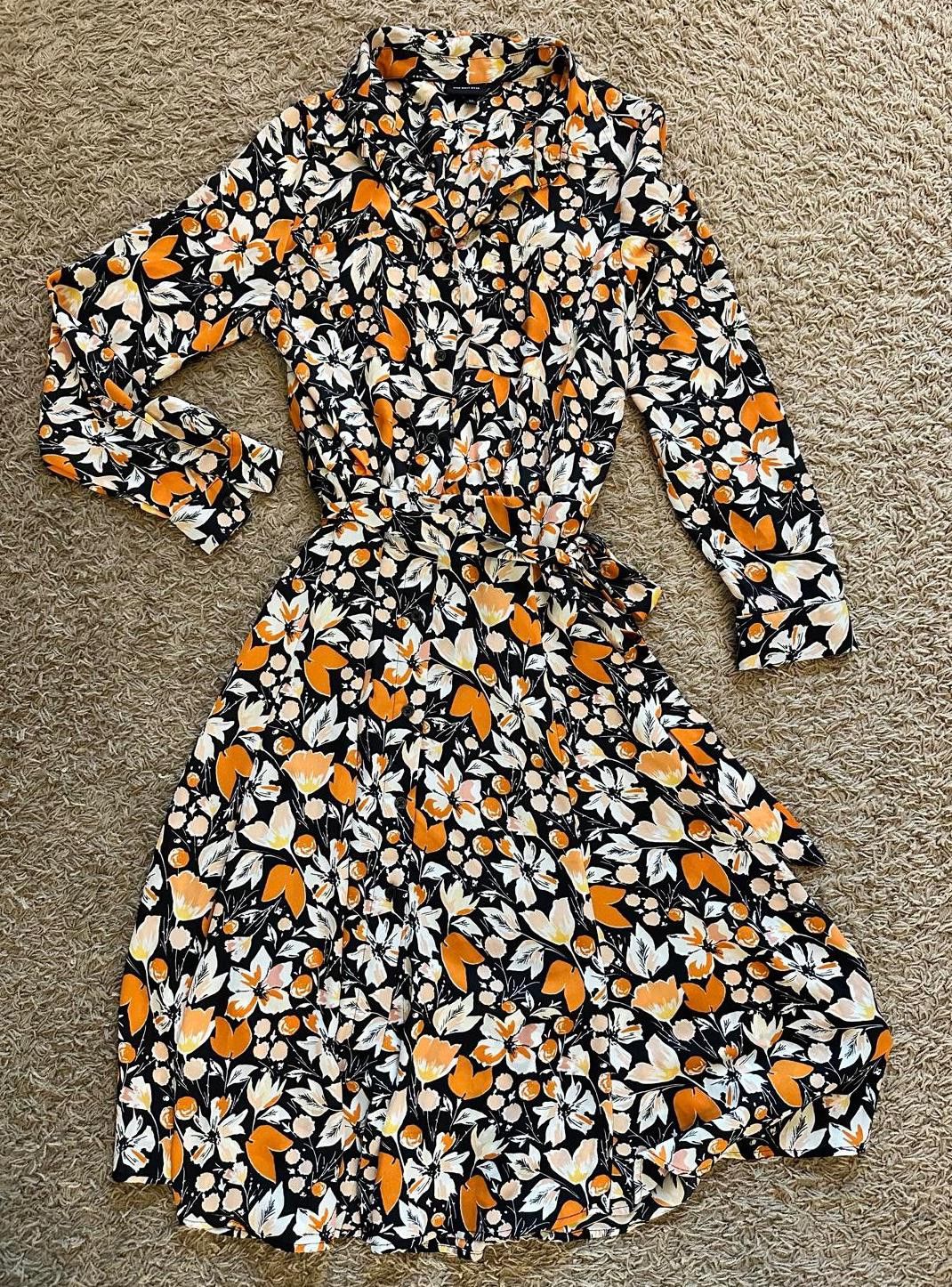 Designer Chic Floral Midi Dress by Who What Wear - Size M Size M / US 6-8 / IT 42-44 - 1 Thumbnail