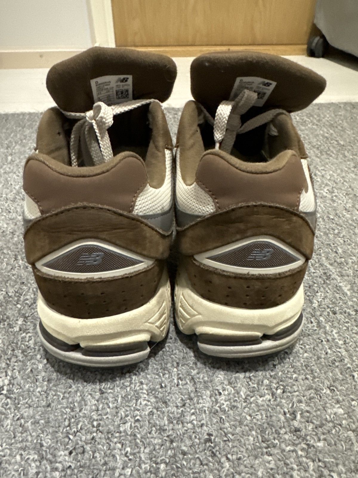 New Balance New balance 2002r Size US 9.5 / EU 42-43 - 4 Thumbnail