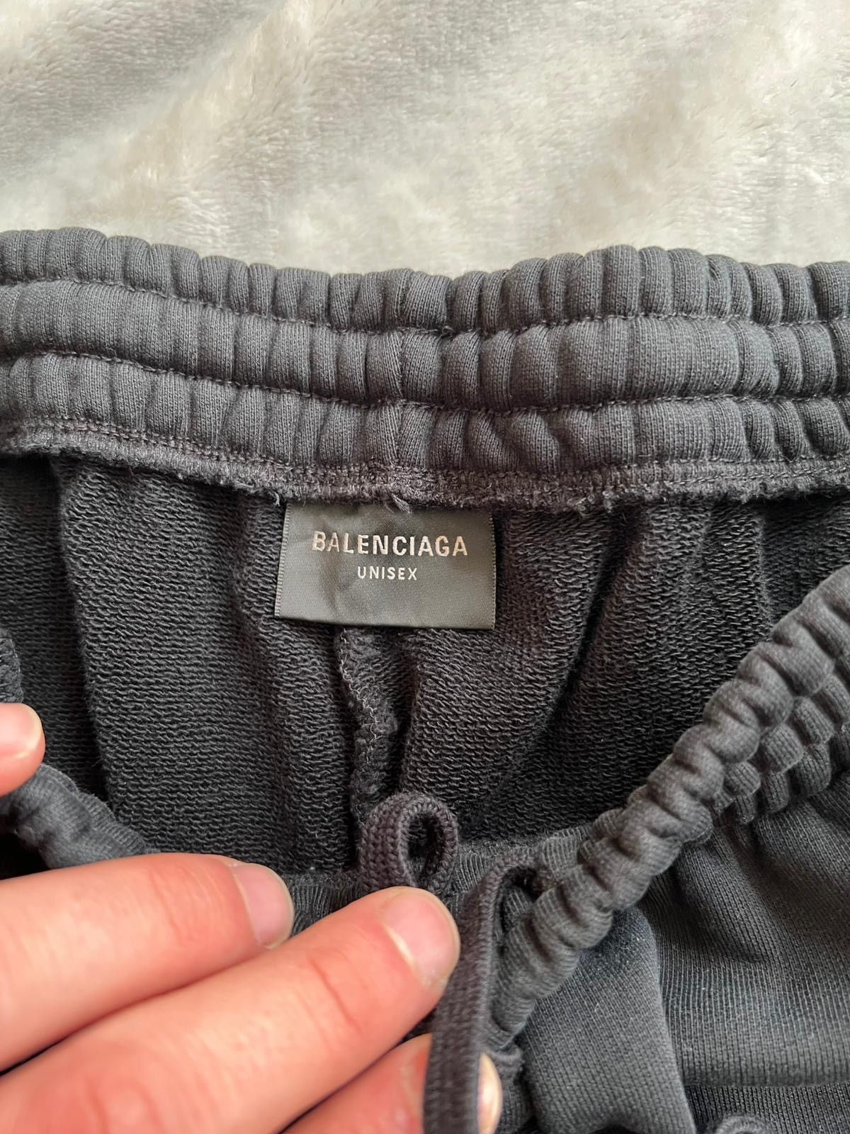 Balenciaga Balenciaga Unity Logo Sweatpants Size US 34 / EU 50 - 3 Thumbnail
