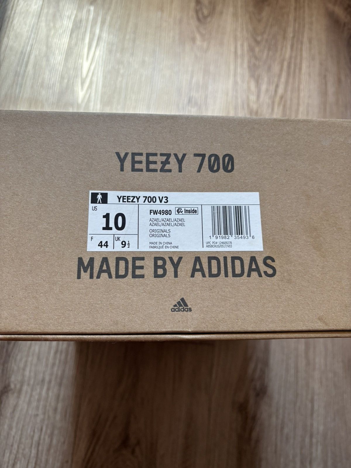 Yeezy Adidas Yeezy 700 V3 Azael Size US 10 / EU 43 - 8 Thumbnail