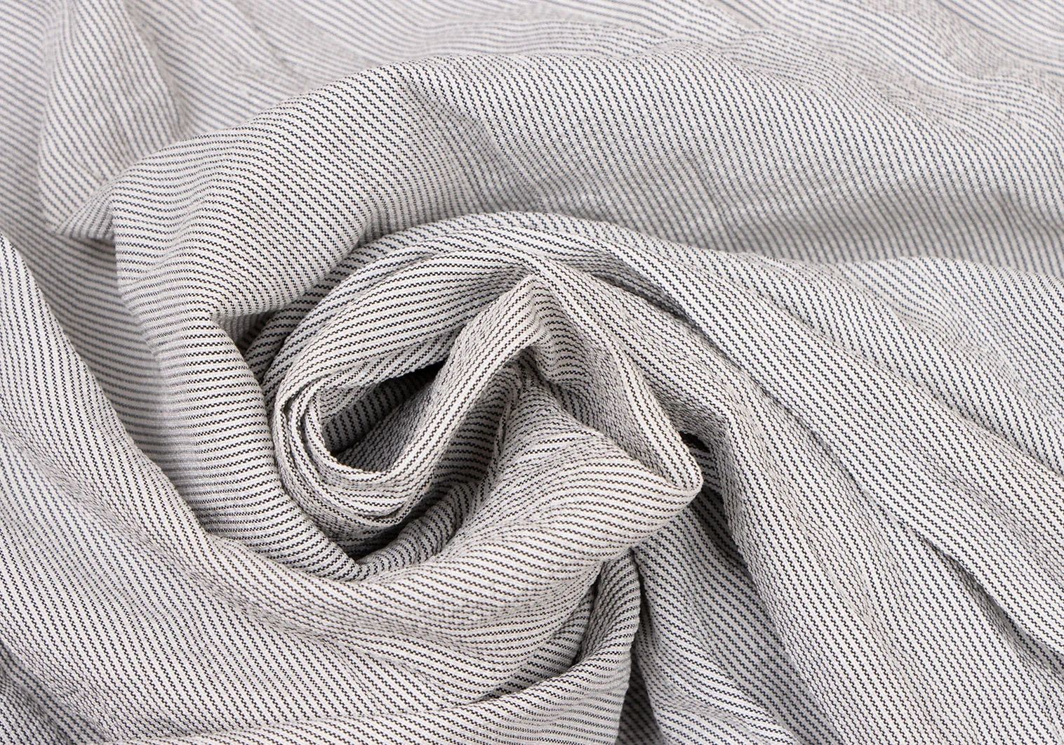 Issey Miyake Pleated Stripe Pants in Gray and White Size US 34 / EU 50 - 14 Thumbnail