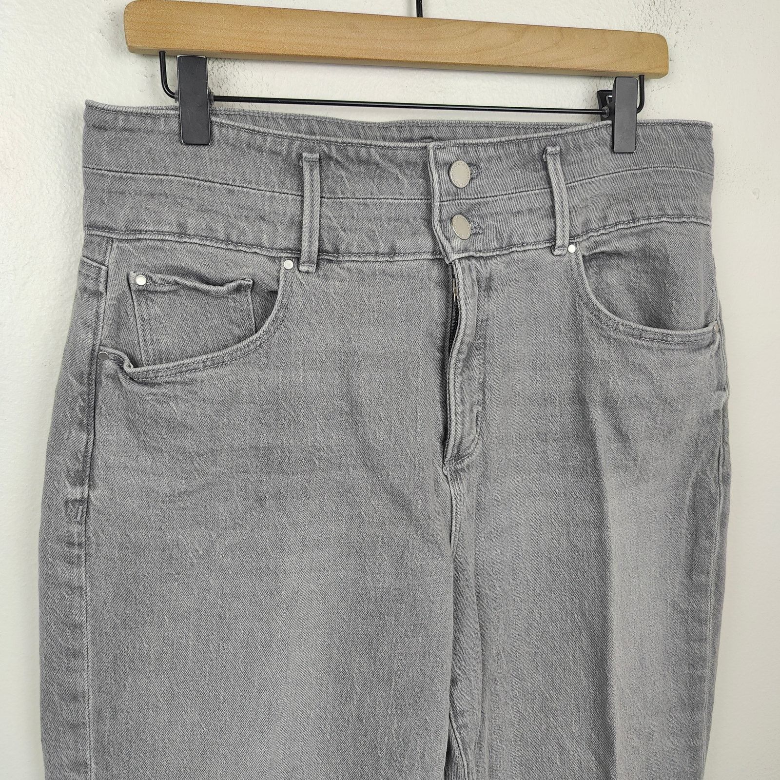Ann Taylor Ann Taylor The Straight Crop Jeans Womens 10 Gray Size 32" / US 10 / IT 46 - 2 Thumbnail