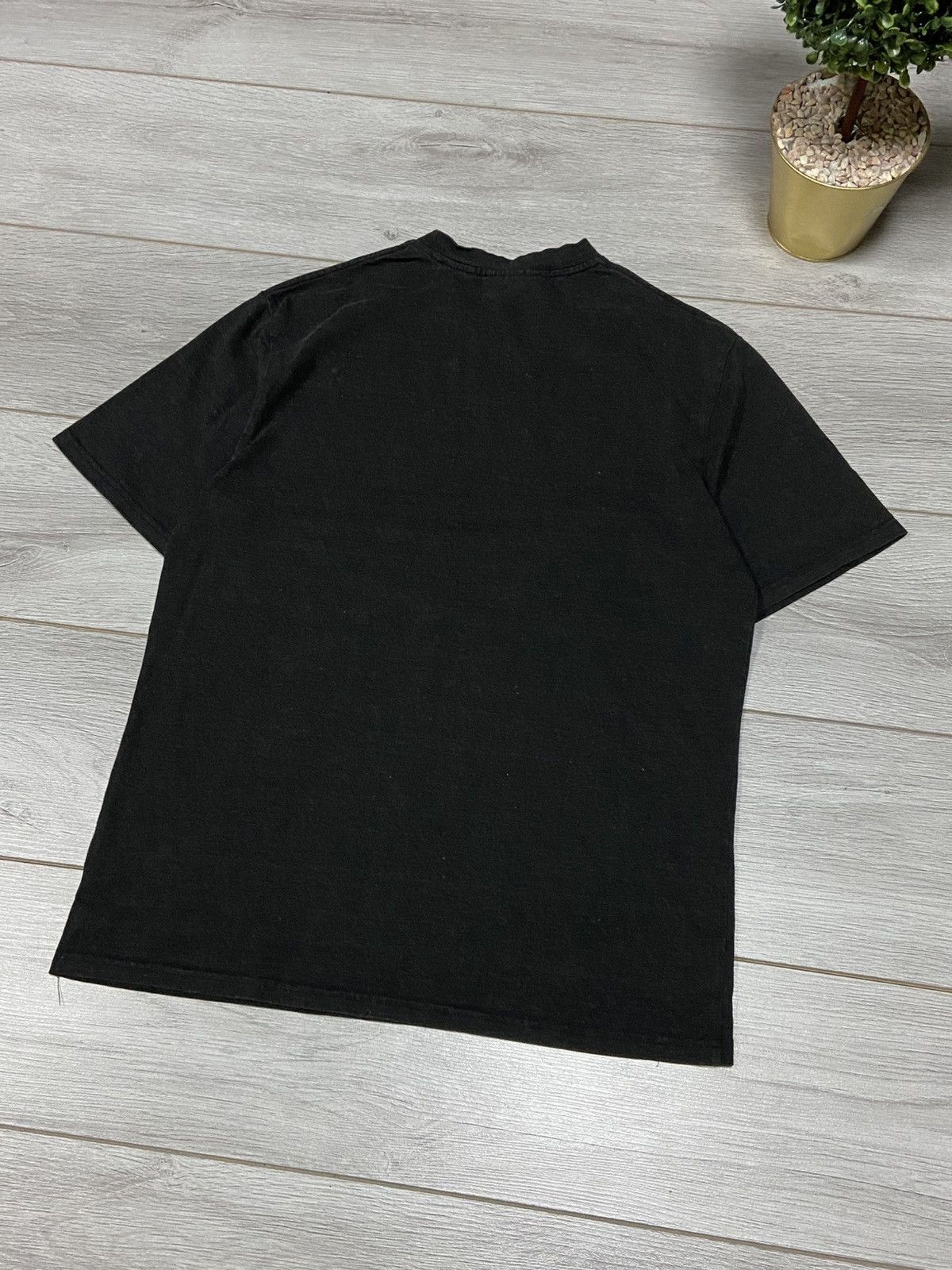 Band Tees Vintage 2001’s Marilyn Manson Naked Tshirt Size US L / EU 52-54 / 3 - 7 Thumbnail