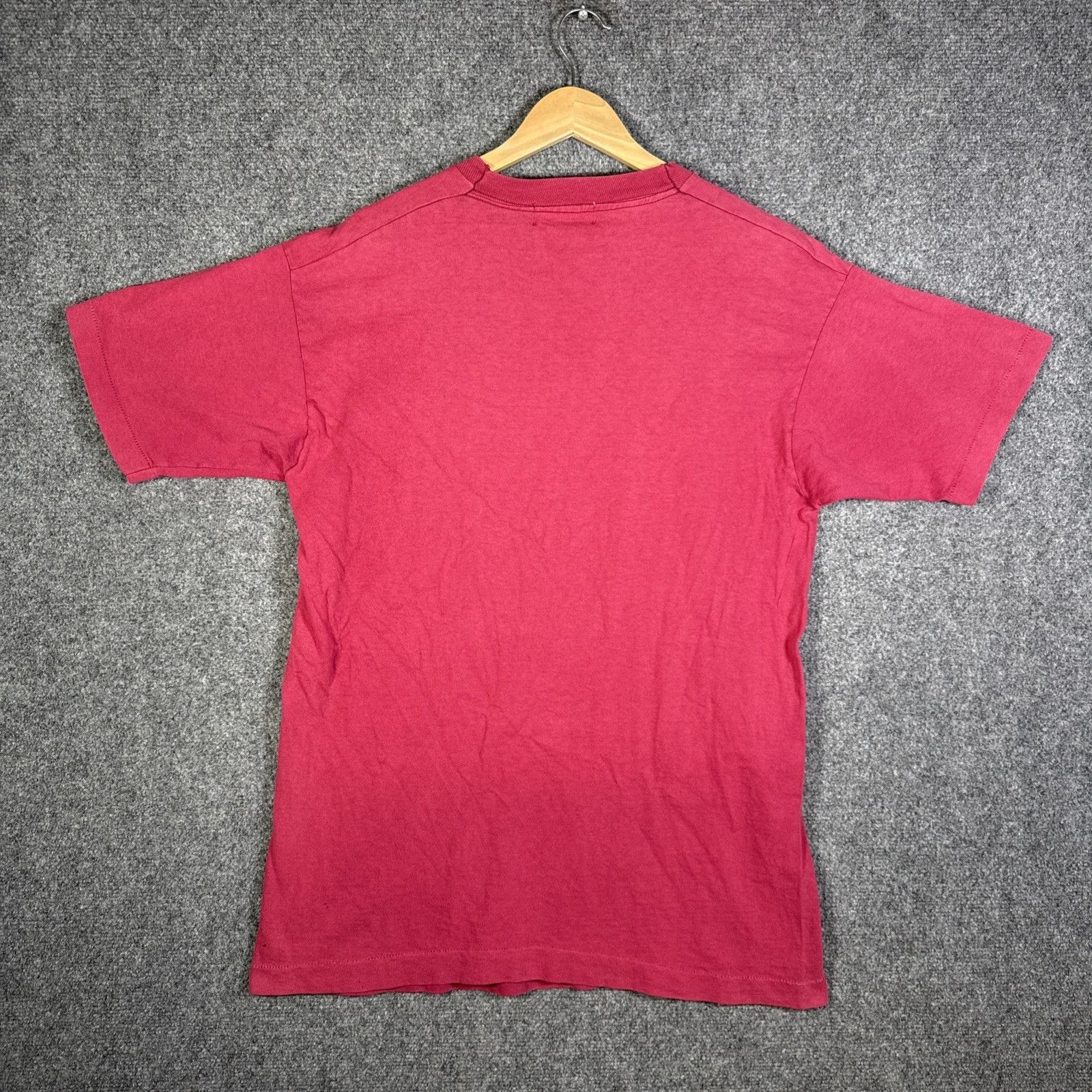 Blind Skateboards Vintage Bitch Skateboards Shirt Mens Large Red 90s USA Skate Size US L / EU 52-54 / 3 - 6 Thumbnail