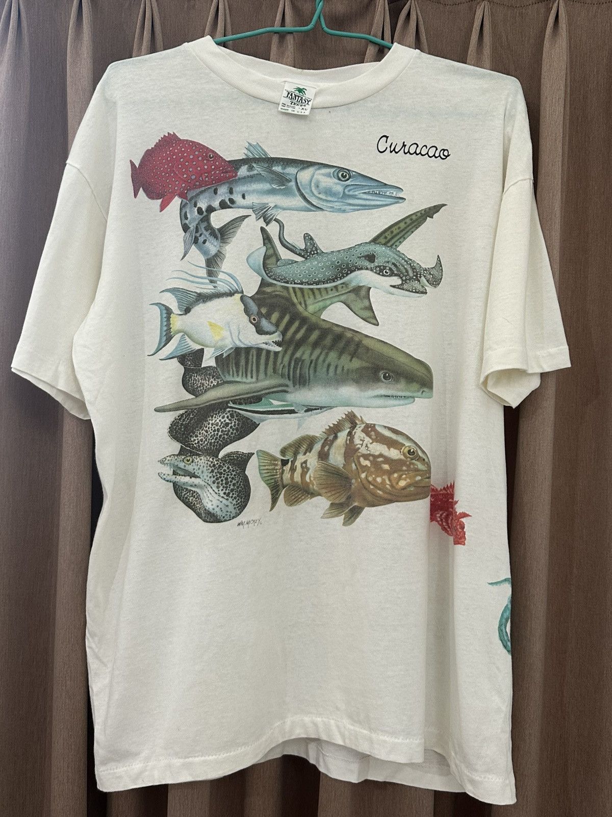 Band Tees × Japanese Brand × Vintage Vintage Harlequin Graphic T Shirt White USA Fishes Sharks Size US XL / EU 56 / 4 - 1 Thumbnail