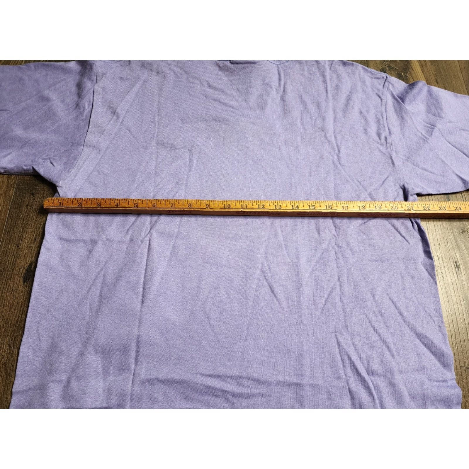 Vintage VINTAGE MC Energy Unisex Adults T-Shirt Short Sleeve Purple The Best Way To Bee A Friend Embroidered 90s Animal Theme Men’s Size L / US 10 / IT 46 - 3 Thumbnail
