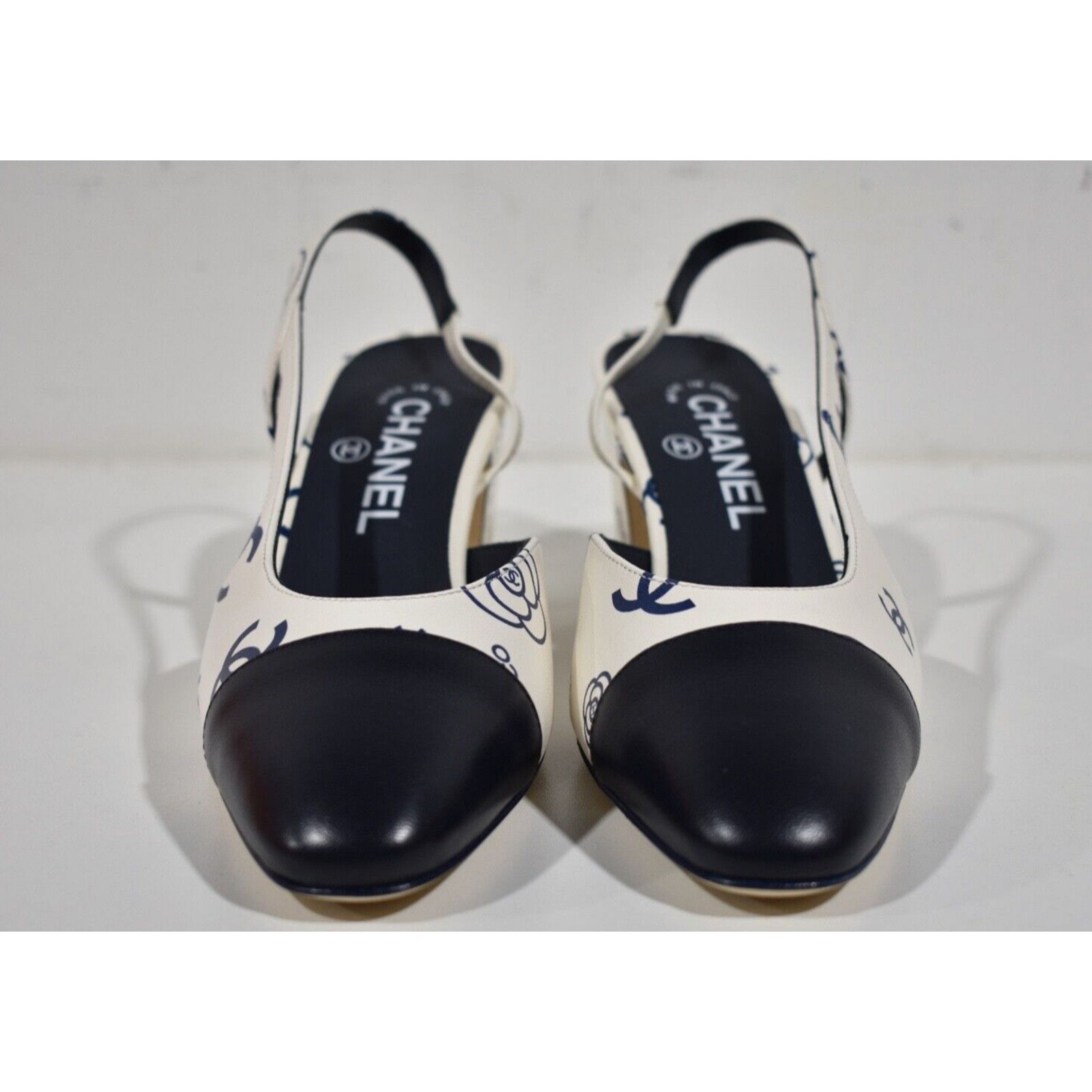 Chanel Chanel Sling White Blue CC Logo Slingback Sandal Heel 37 Size US 7 / IT 37 - 5 Thumbnail