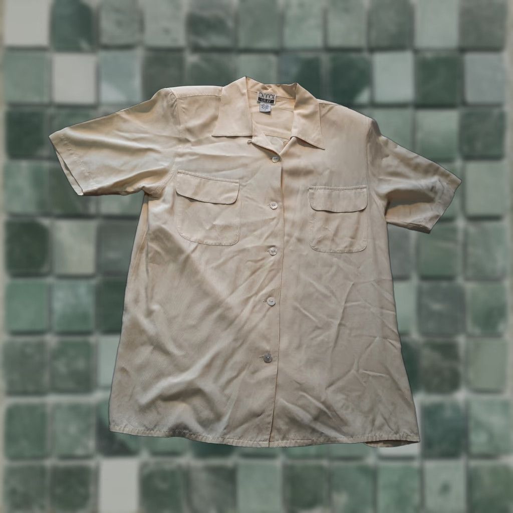 Vintage Anna Gray Short Sleeve Top Silk Button-Up Padded Shoulders Pocket Womens Small S Beige Shirt Size S / US 4 / IT 40 - 1 Thumbnail