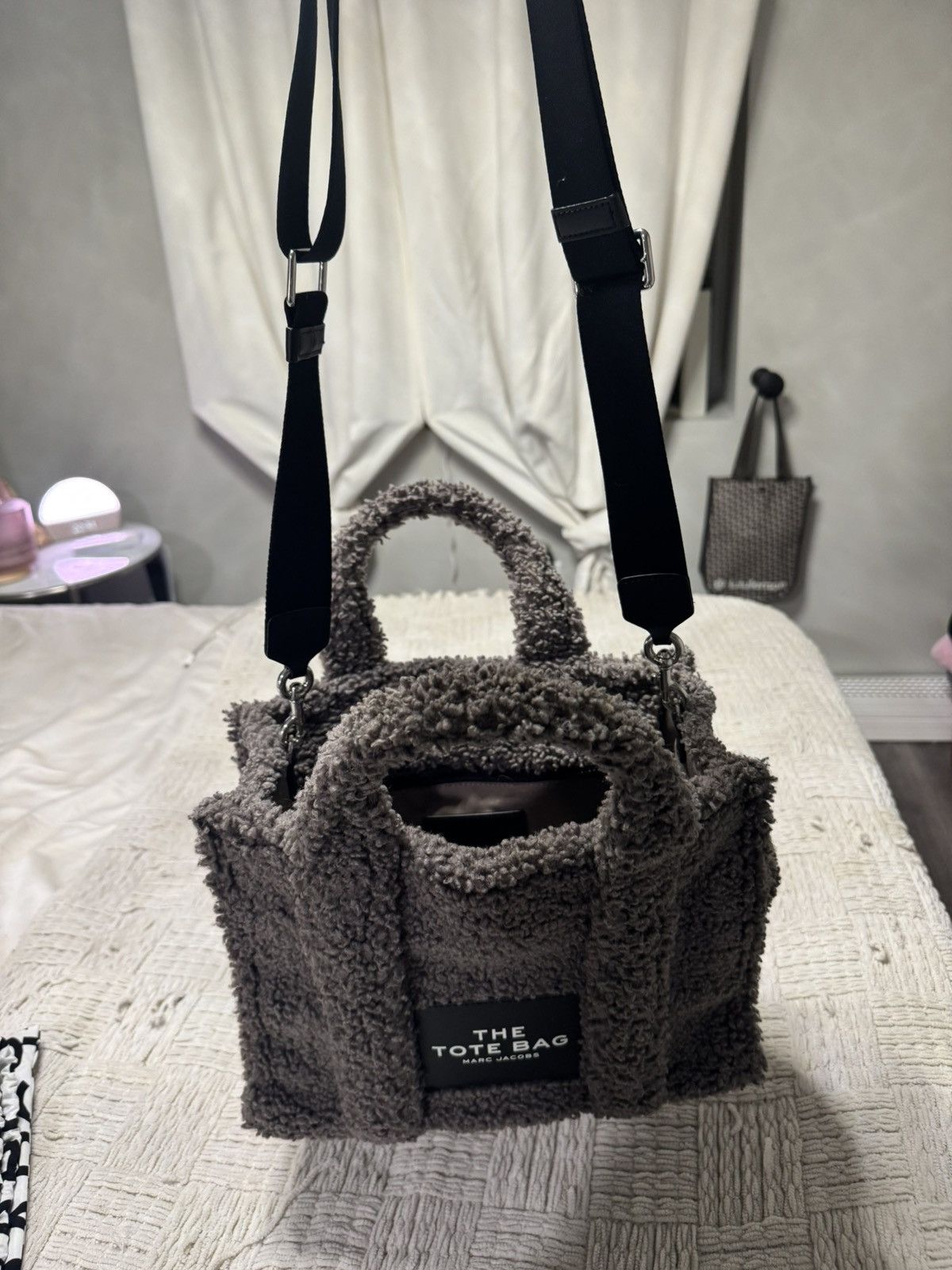 Marc Jacobs Marc Jacobs Teddy Medium Tote Bag Size ONE SIZE - 2 Thumbnail