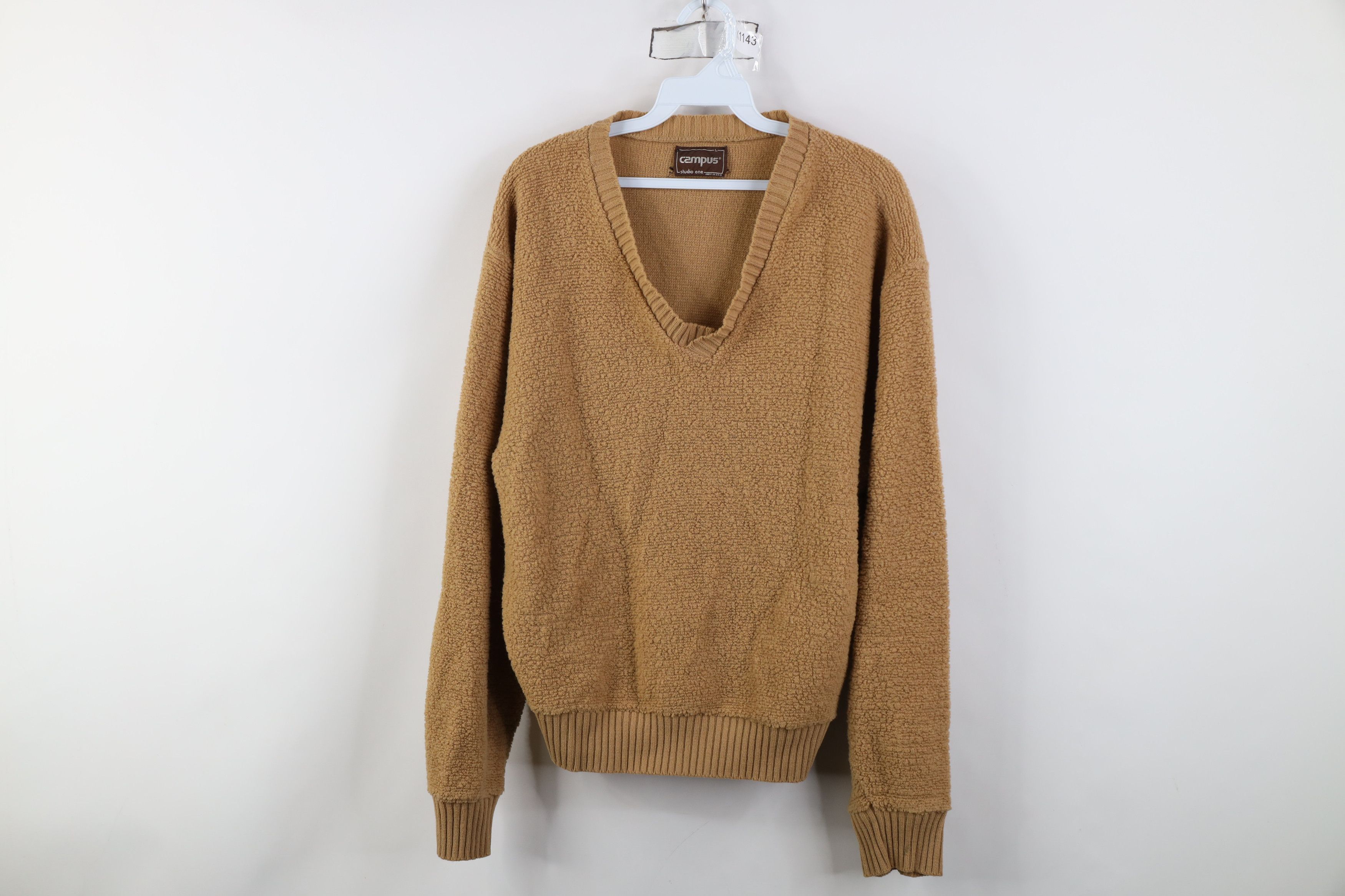 Vintage Vintage 70s Streetwear Textured Fleece V-Neck Sweater USA Size L / US 10 / IT 46 - 1 Thumbnail