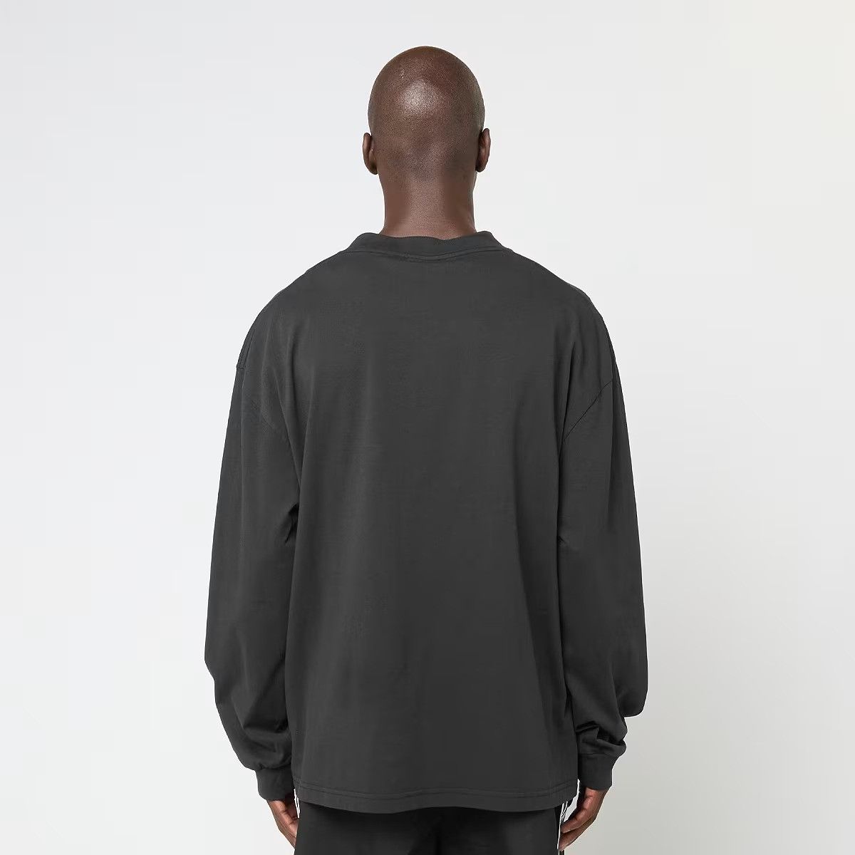 Umbro × Slam Jam Black Embroidered OG Logo Oversized LS T-Shirt Size US L / EU 52-54 / 3 - 5 Thumbnail