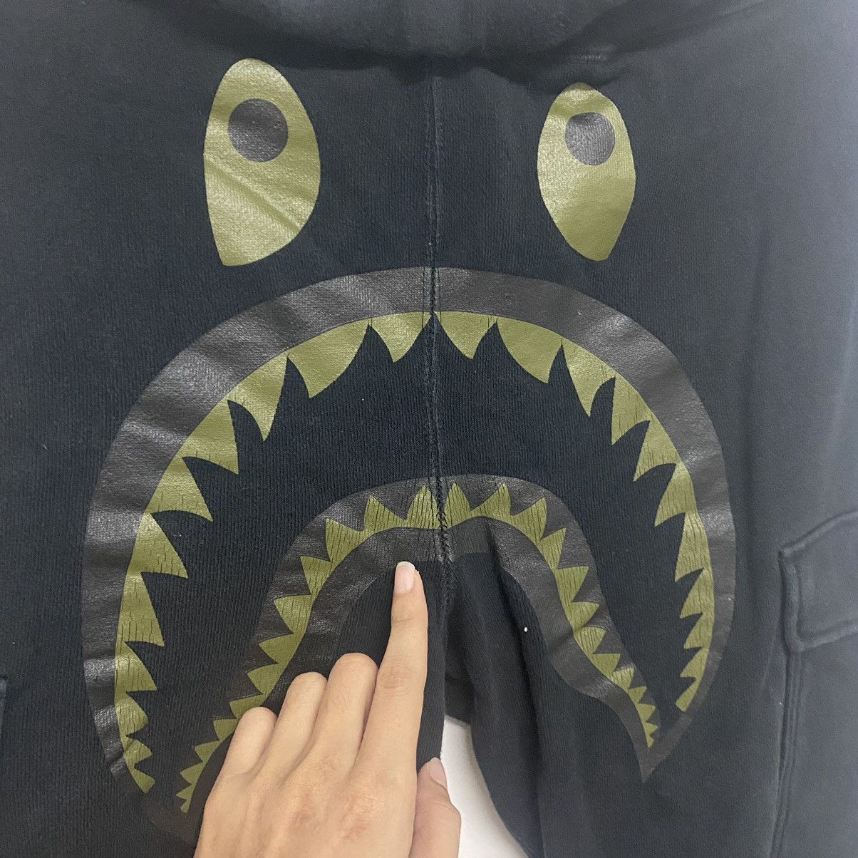 Bape × Undefeated Bape x Undefeated Shark Sweat Pants Size US 32 / EU 48 - 12 Thumbnail