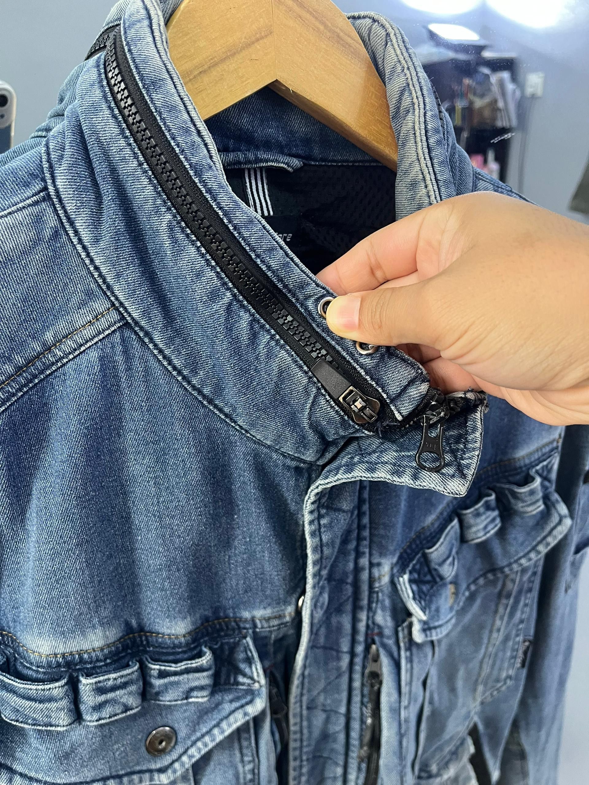 Japanese Brand FieldCore Distressed Workwear Denim Jacket Hidden Hood Size US M / EU 48-50 / 2 - 8 Thumbnail
