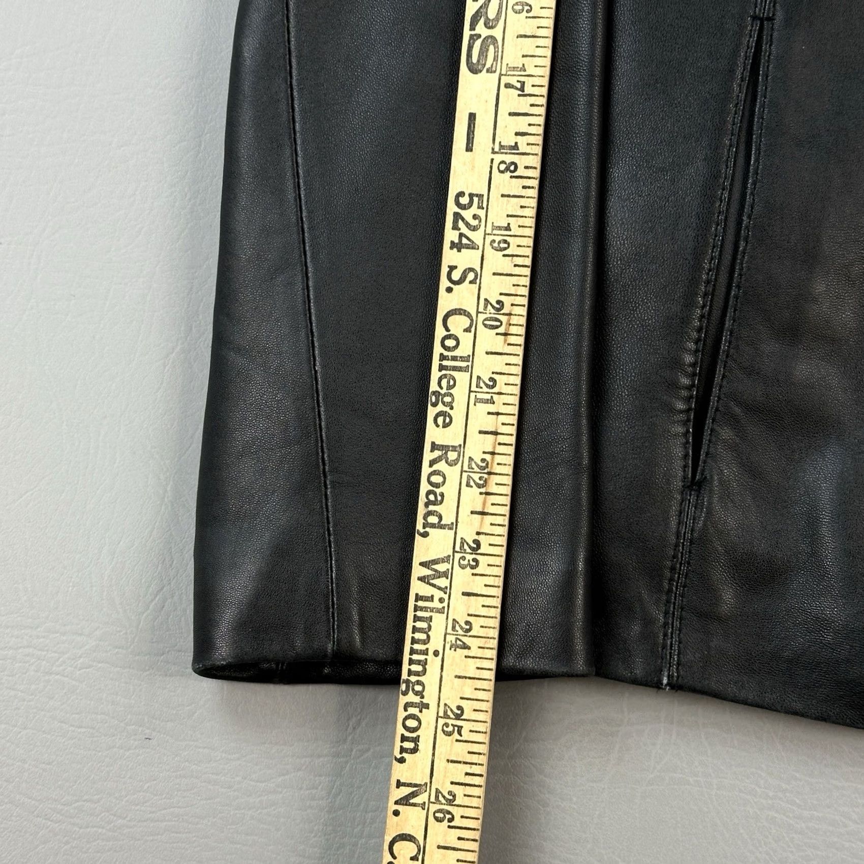 Vintage VINTAGE RedHead Jacket Womens S Black Leather Thinsulate Removable Liner Size S / US 4 / IT 40 - 5 Thumbnail