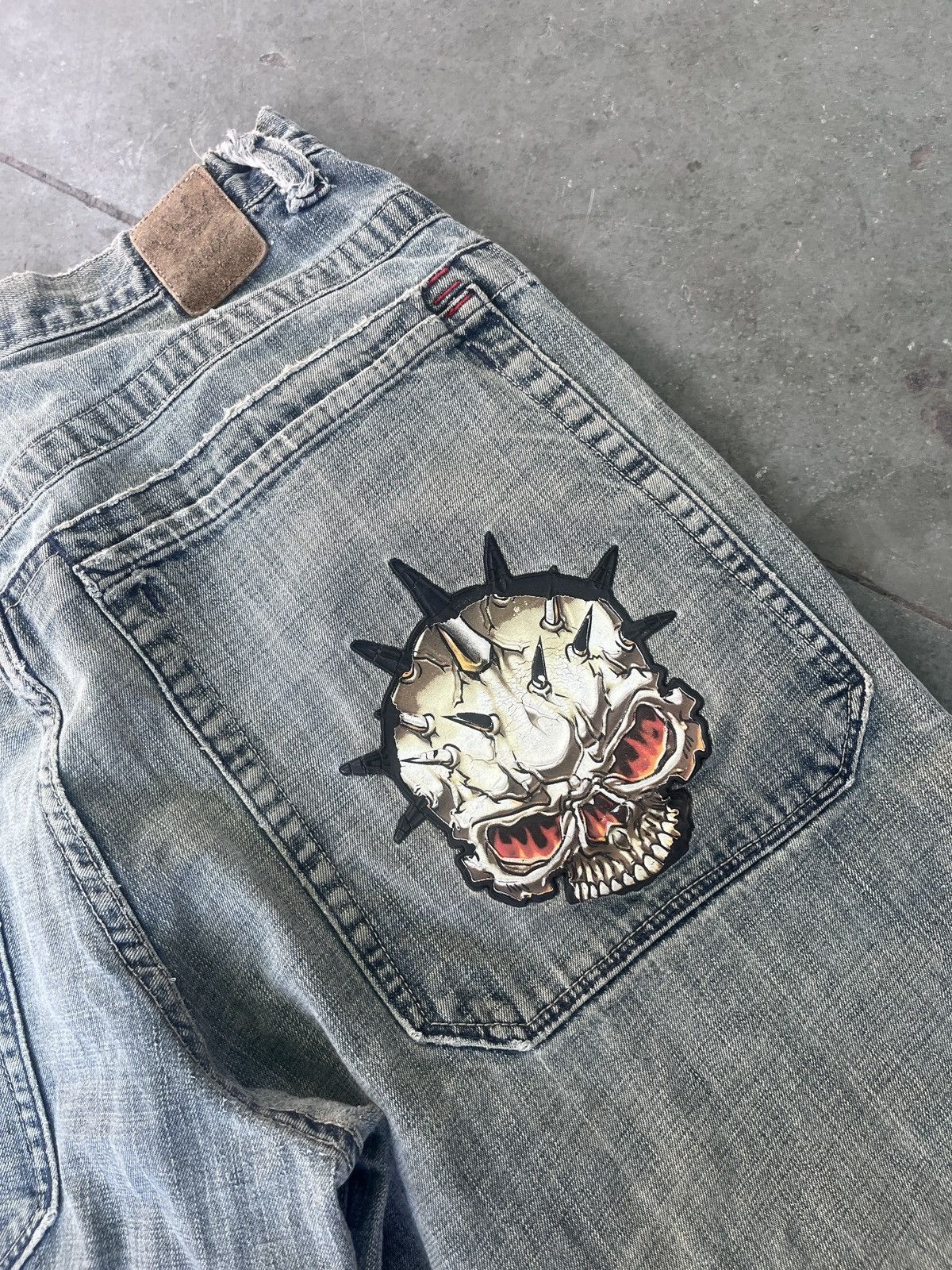 JNCO Vintage Y2K JNCO Spikes Skull Jorts Size US 34 / EU 50 - 3 Thumbnail