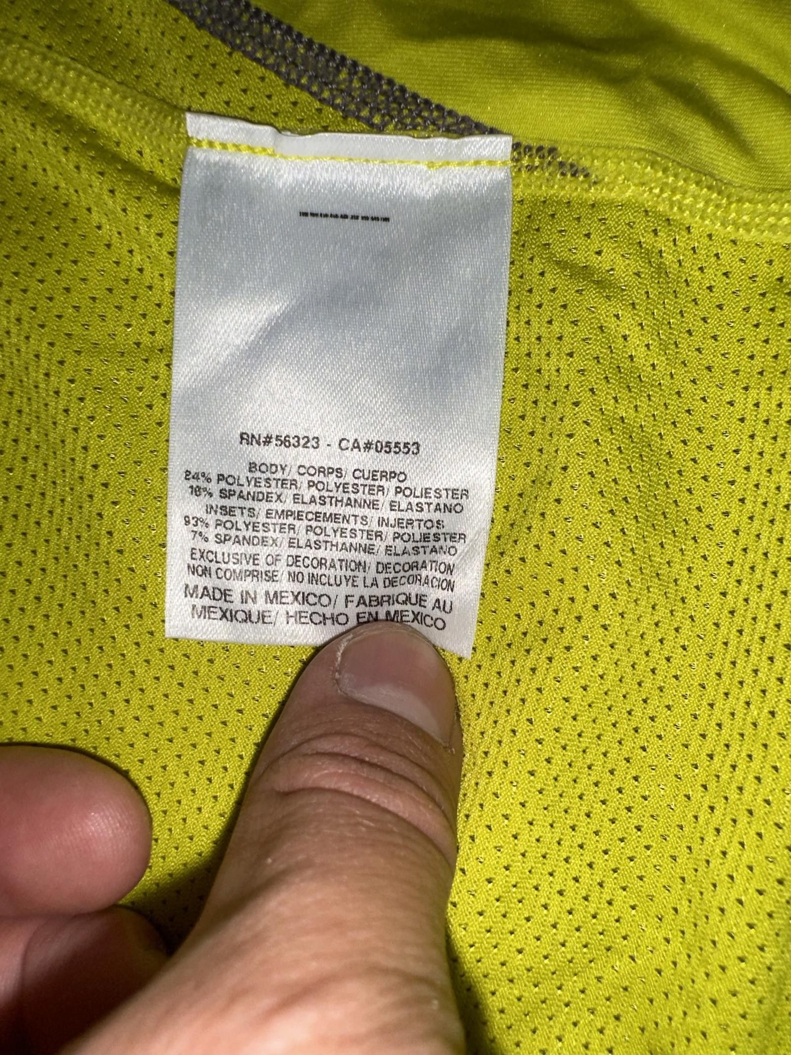 Jordan Brand Jordan Mens Training Basketball Dri-Fit VINTAGE Shirt Size US M / EU 48-50 / 2 - 5 Thumbnail