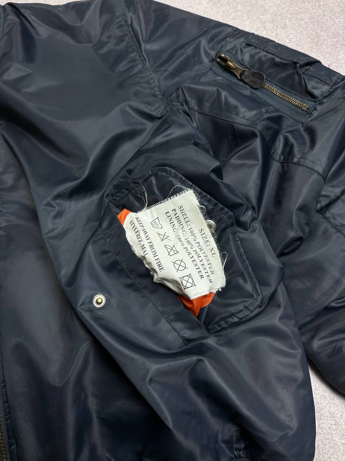 Japanese Brand Vintage MA-1 Avirex Style Oversized Bomber Jacket Balency XL Size US XL / EU 56 / 4 - 6 Thumbnail