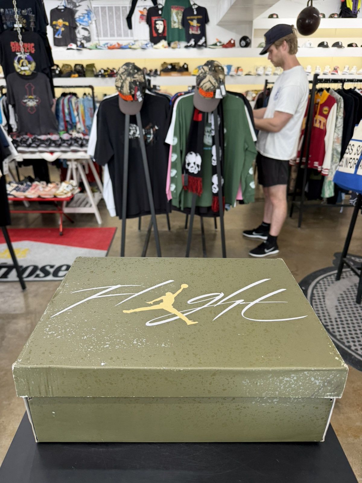 Jordan Brand Air Jordan 4 Craft Medium Olive Size 9.5 (2023) Size US 9.5 / EU 42-43 - 14 Thumbnail