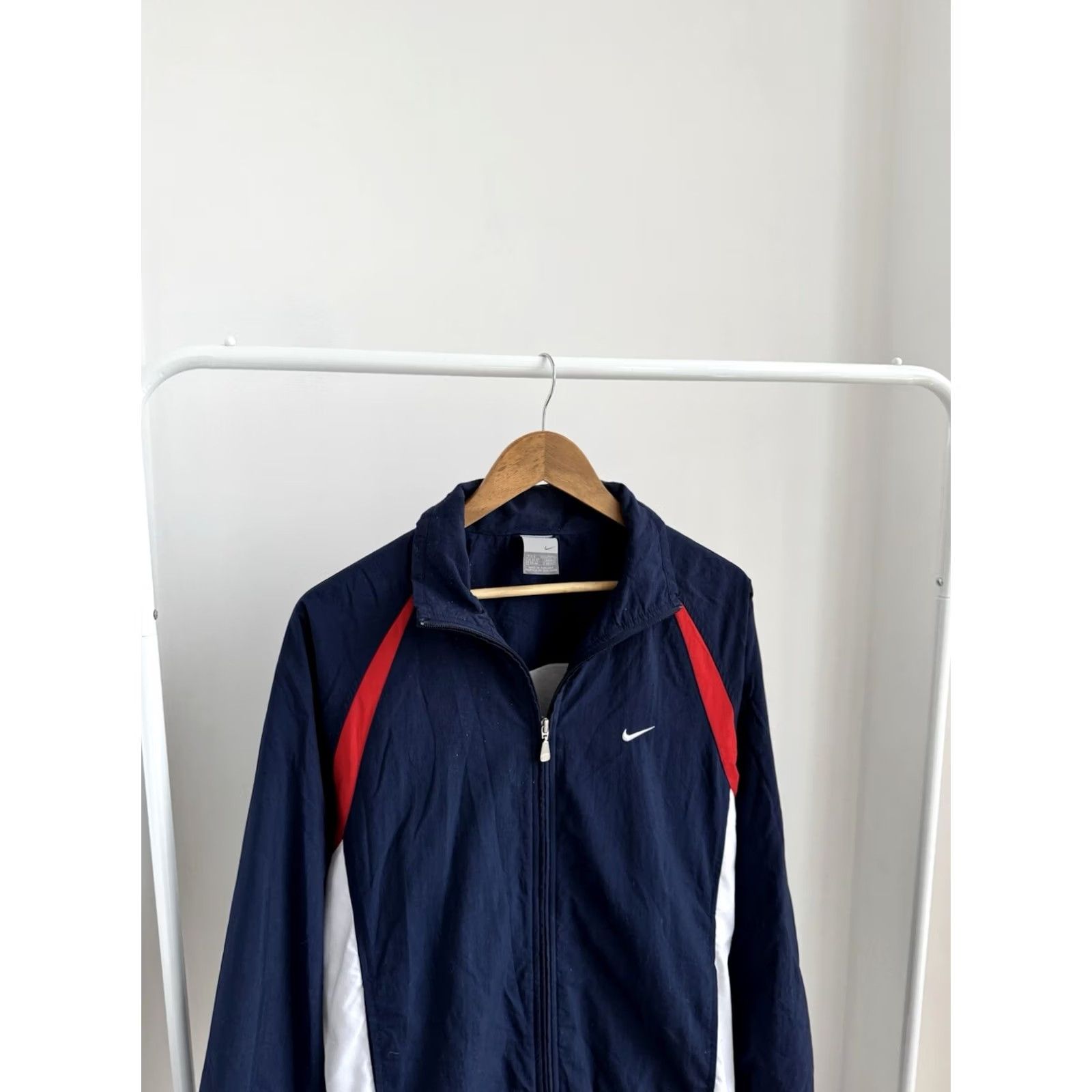 Nike Nike Vintage Nylon Track light Jacket S Mens Blue 90s Windbreaker Streetwear USA 90s Vintage Nike jacket Mens S Blue Nylon Track jacket Size US S / EU 44-46 / 1 - 3 Thumbnail