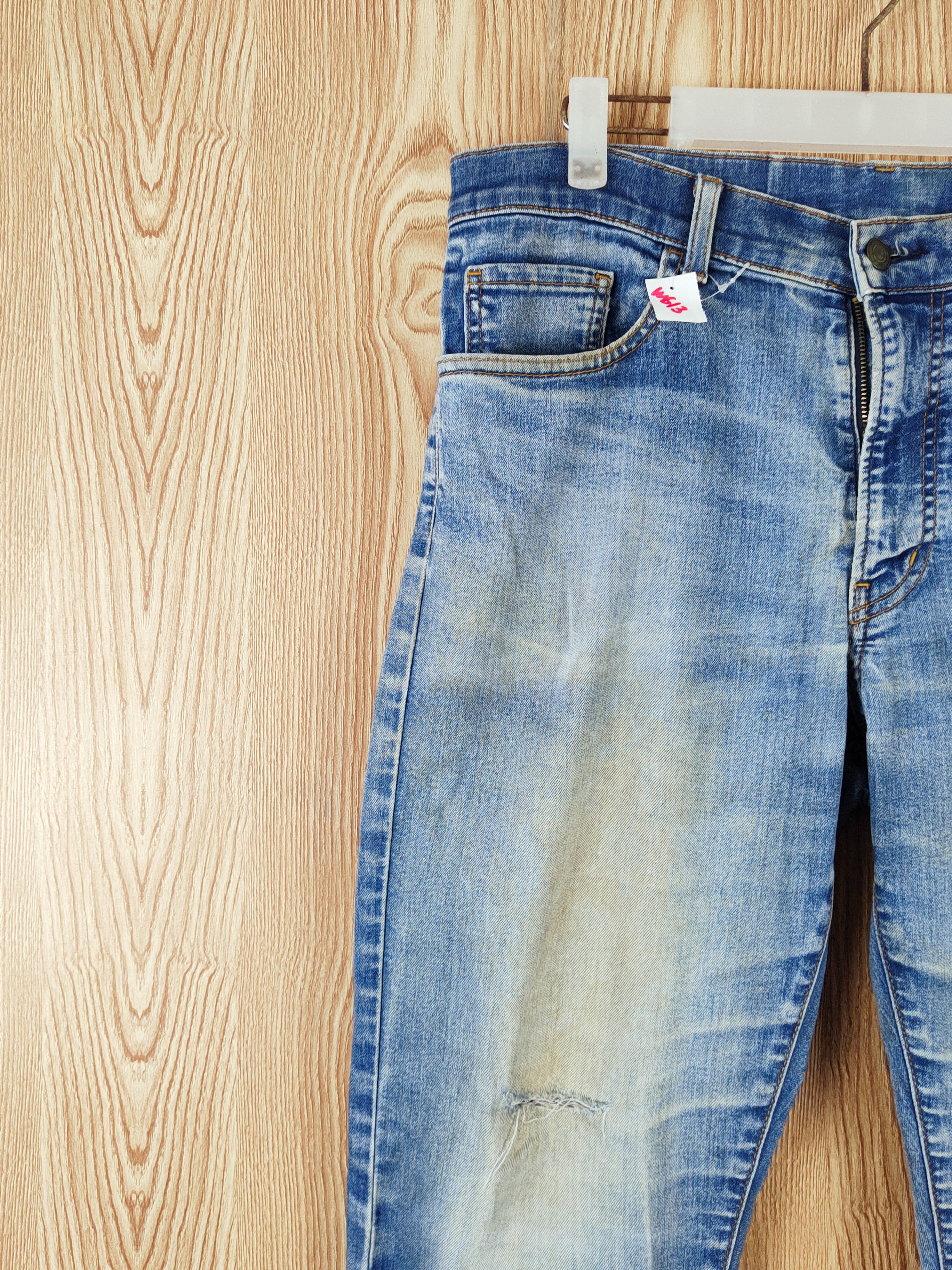 Japanese Brand Uniqlo japan Blue faded Distressed Ripped Jeans #W613 Size US 33 - 3 Thumbnail